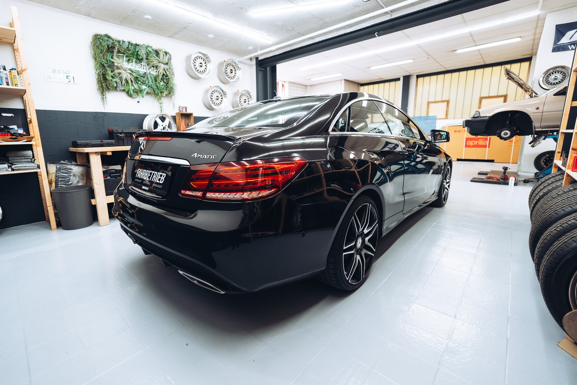 MERCEDES-BENZ E 350 4Matic 7G-Tronic-image-7