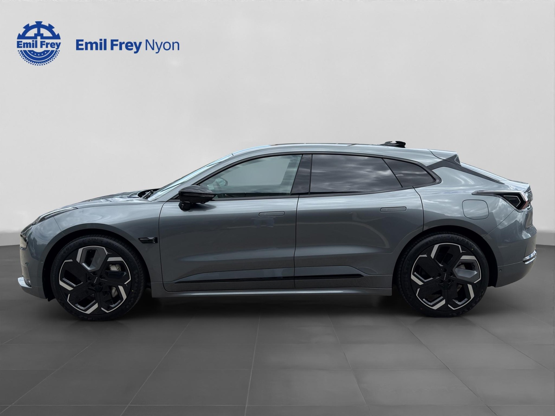 ZEEKR 001 Performance AWD-image-2