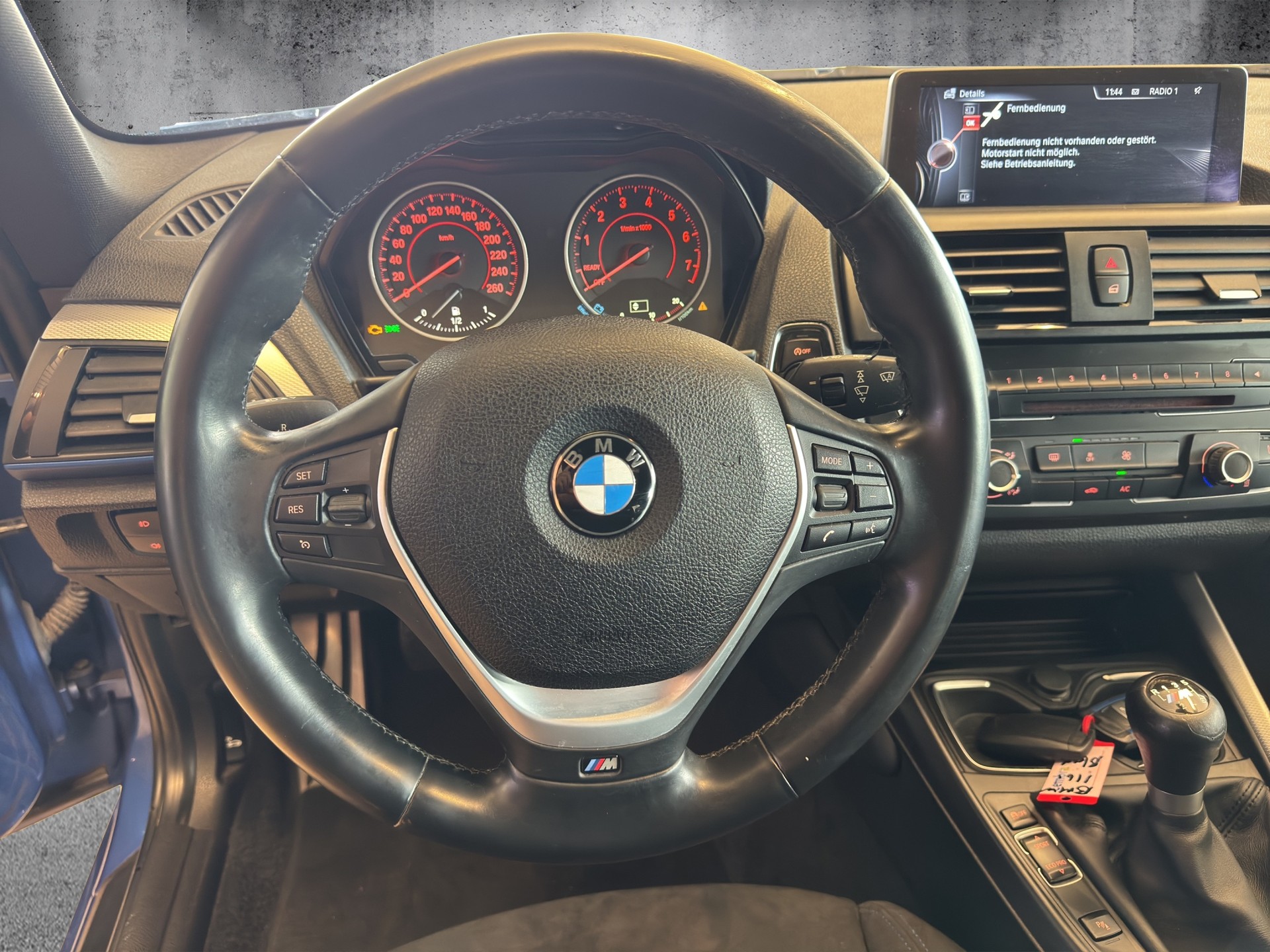 BMW 116i-image-6