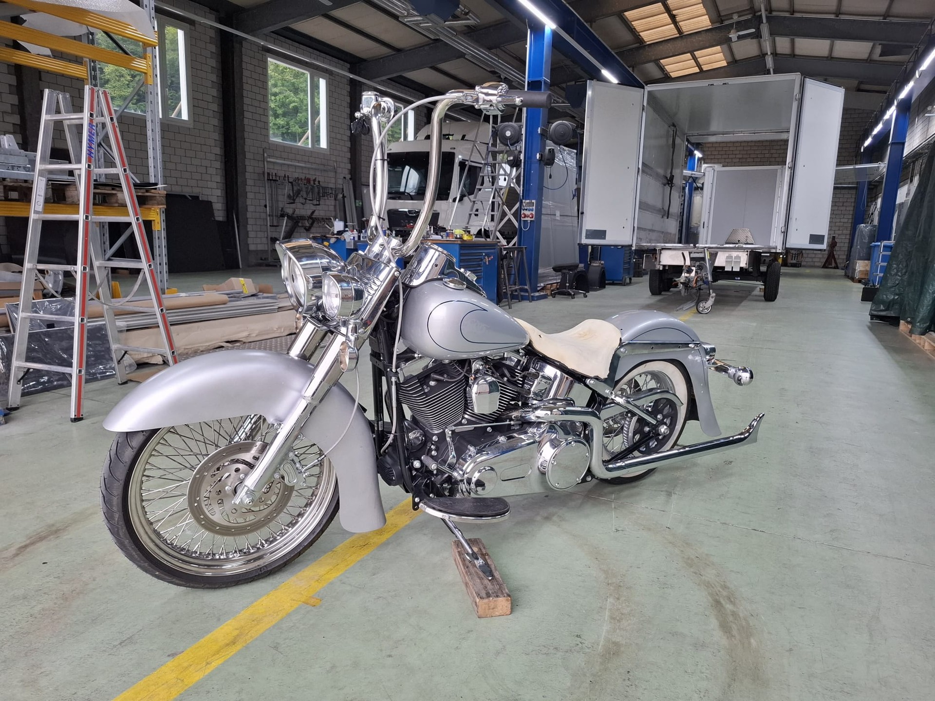 HARLEY-DAVIDSON FLSTCI Softail Classic-image-3