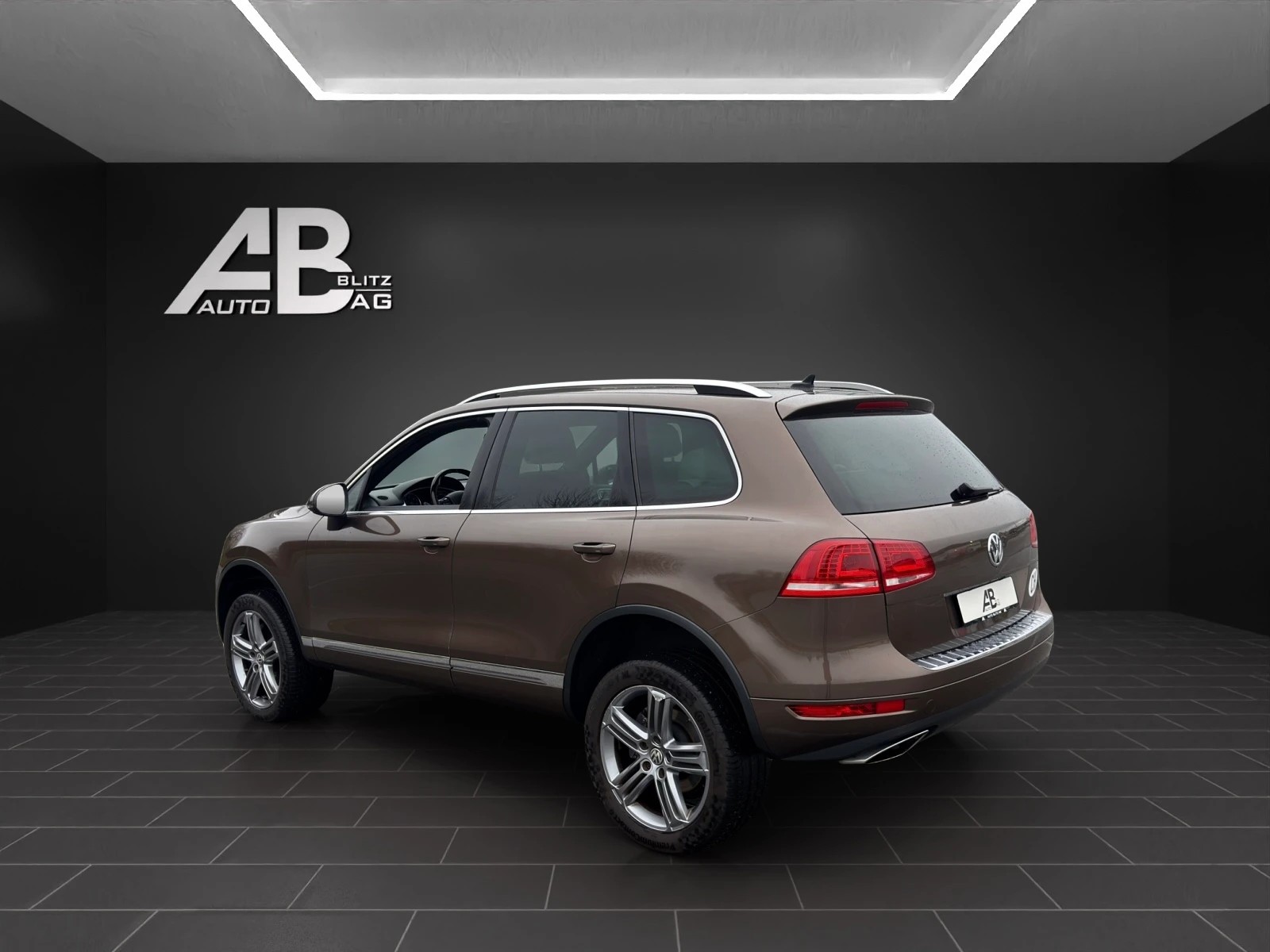 VW Touareg 3.0 TDI BlueMotion Technology Tiptronic-showroom-element-2