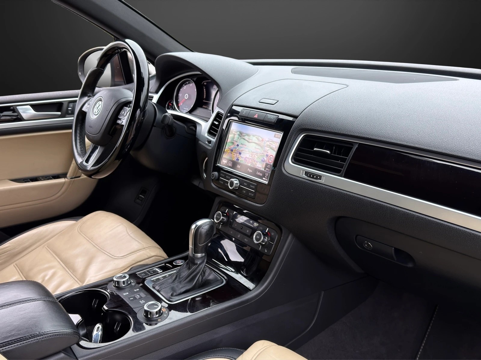 VW Touareg 3.0 TDI BlueMotion Technology Tiptronic-image-9