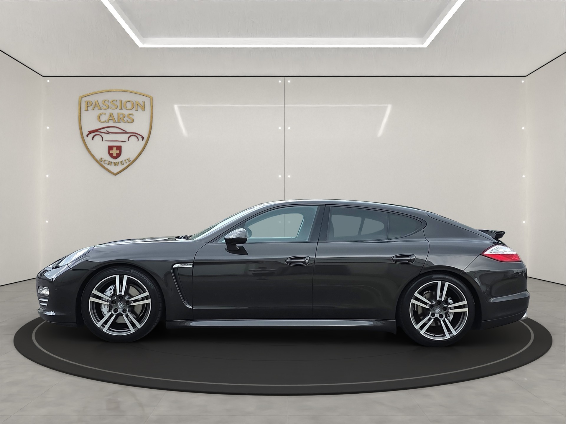 PORSCHE Panamera 4S 4.8 PDK-showroom-element-1