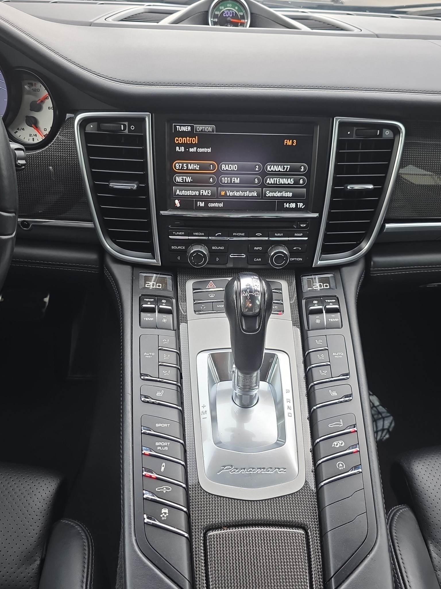 PORSCHE Panamera 4S 4.8 PDK-image-11