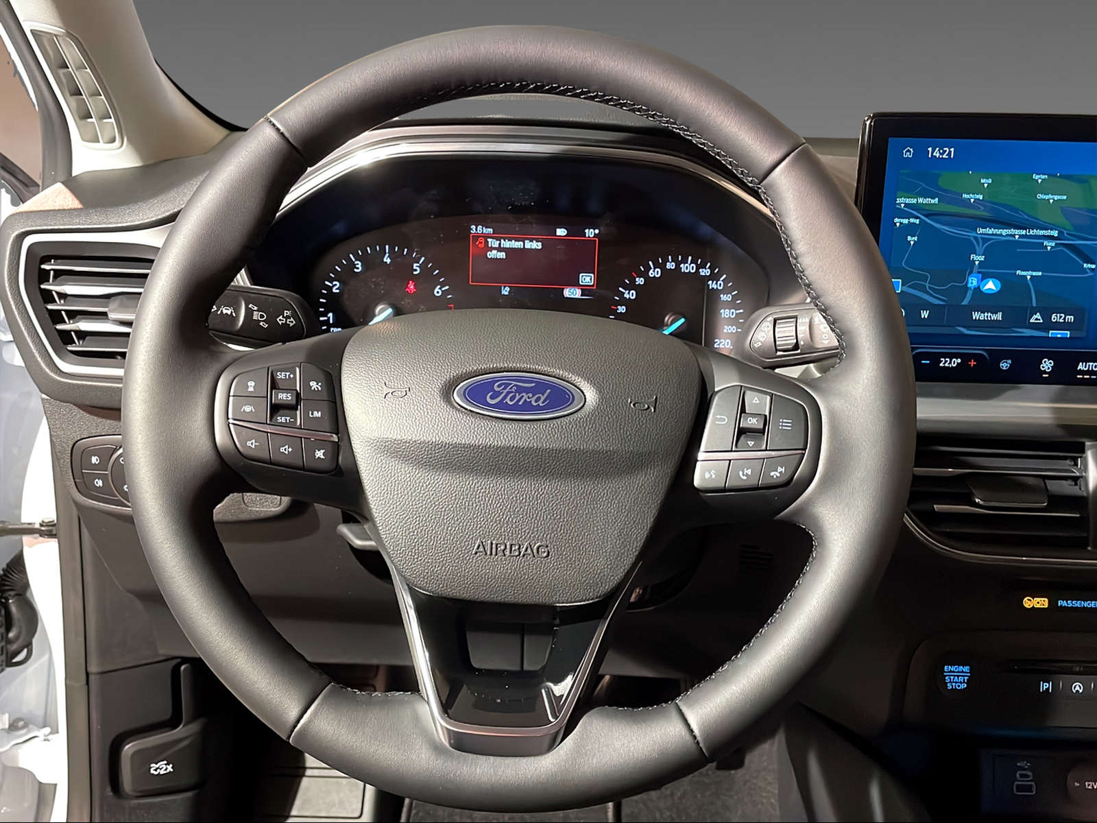 FORD Focus Station Wagon 1.0i EcoB Hybrid 155 Titanium-image-7