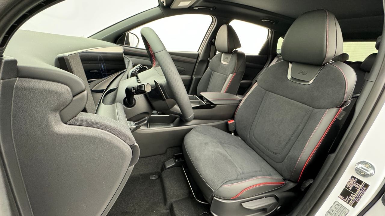 HYUNDAI Tucson 1.6 TGDI PHEV N-Line 4WD-image-4