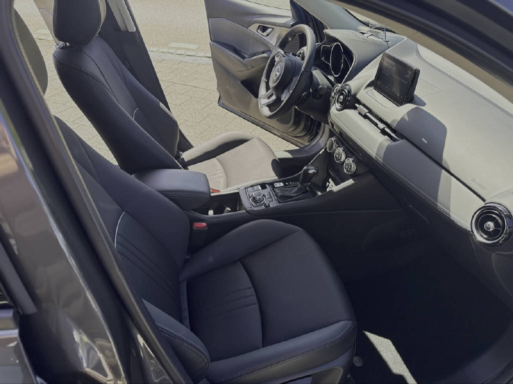 MAZDA CX-3 2.0 Revolution-image-16
