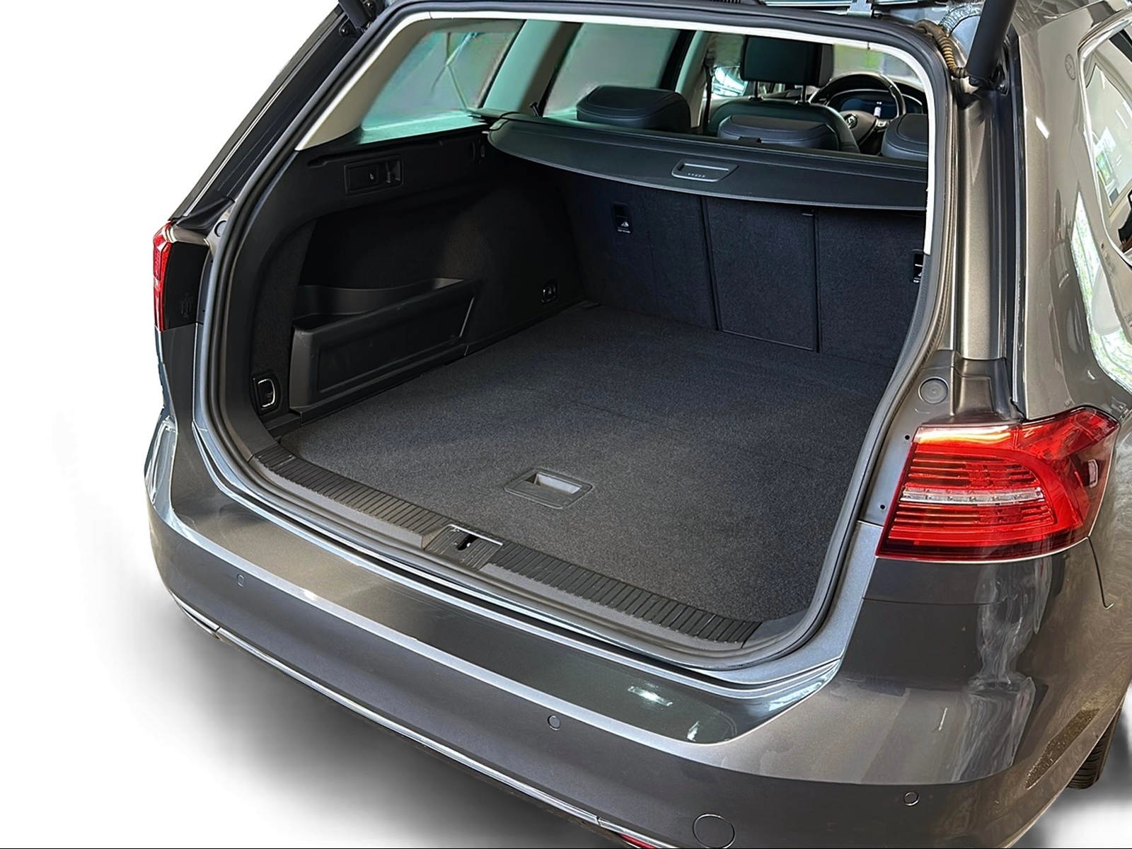 VW Passat Variant 2.0 TDI BMT High. DSG 4Motion-image-7