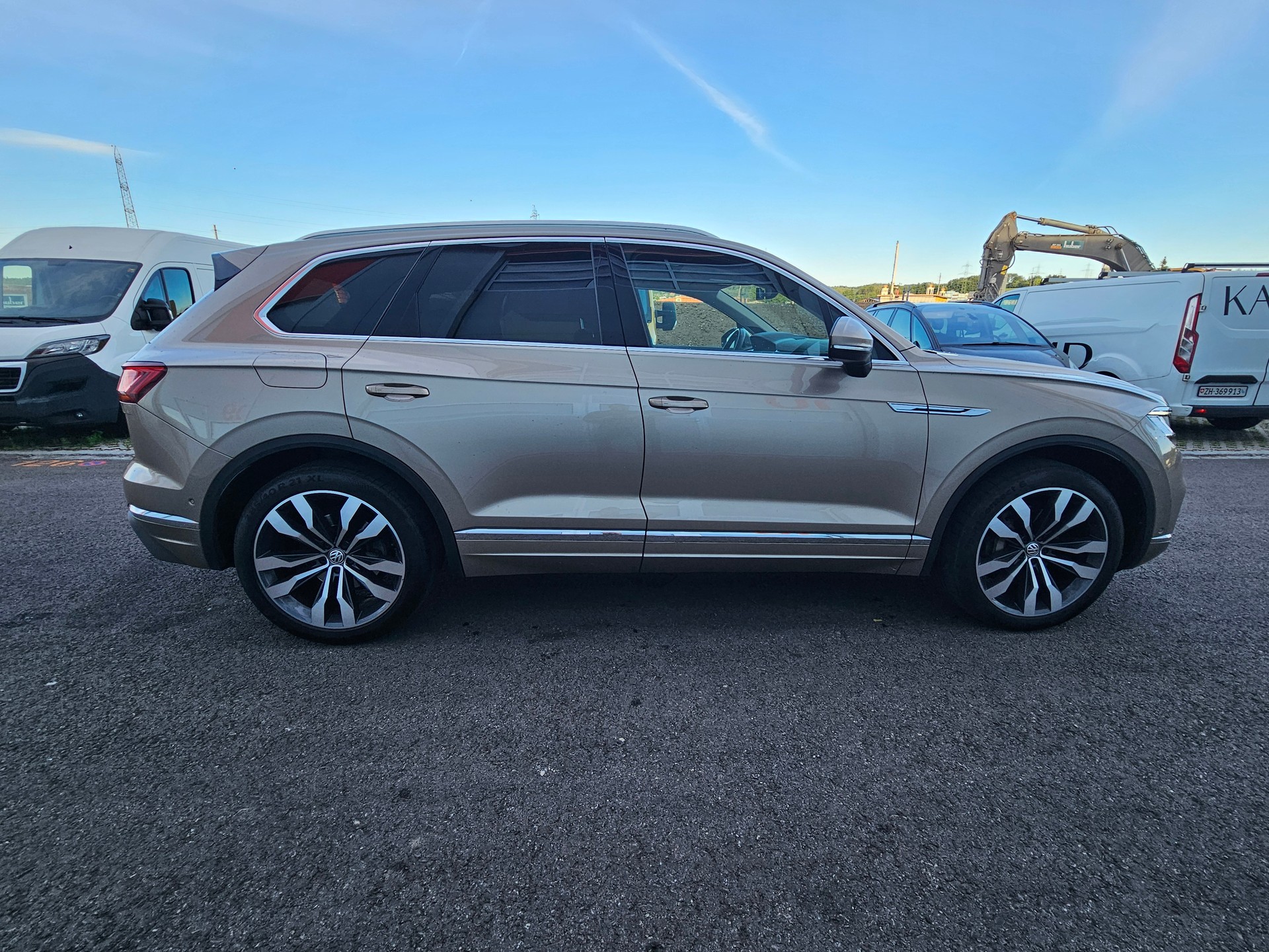 VW Touareg 3.0 TDI Atmosphere Tiptronic-image-4