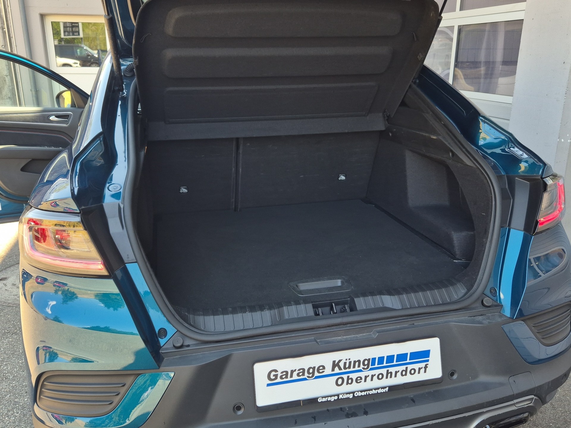RENAULT Arkana 1.3 TCe Esprit Alpine EDC-image-23