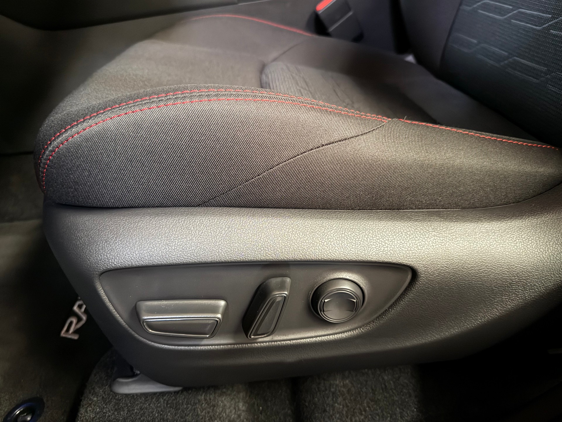 TOYOTA RAV-4 2.5 PHEV Trend e-CVT 4WD-image-18