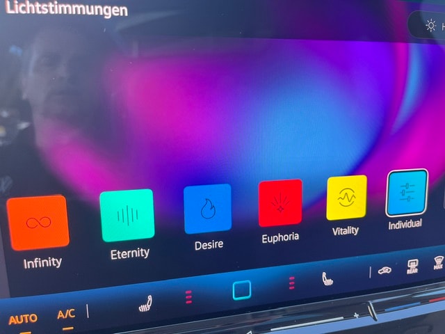 VW Tayron 2.0 TSI Elegance DSG 4Motion-image-19