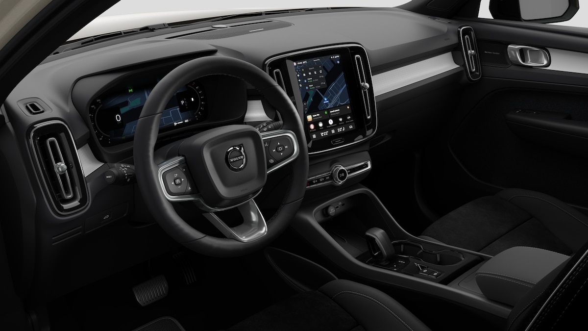 VOLVO XC40 2.0 B3 MH Plus Dark-image-8