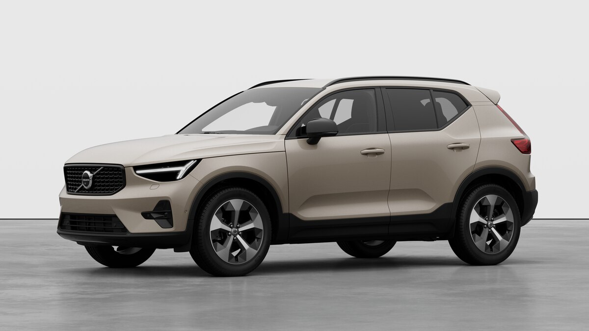 VOLVO XC40 2.0 B3 MH Plus Dark