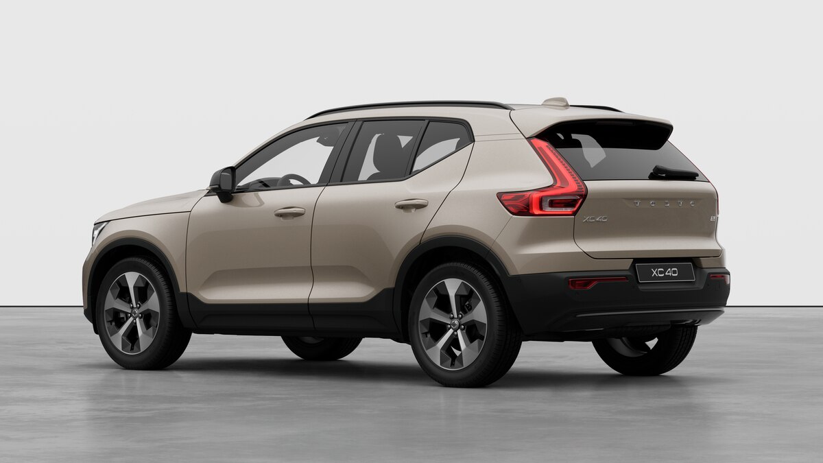 VOLVO XC40 2.0 B3 MH Plus Dark-showroom-element-1