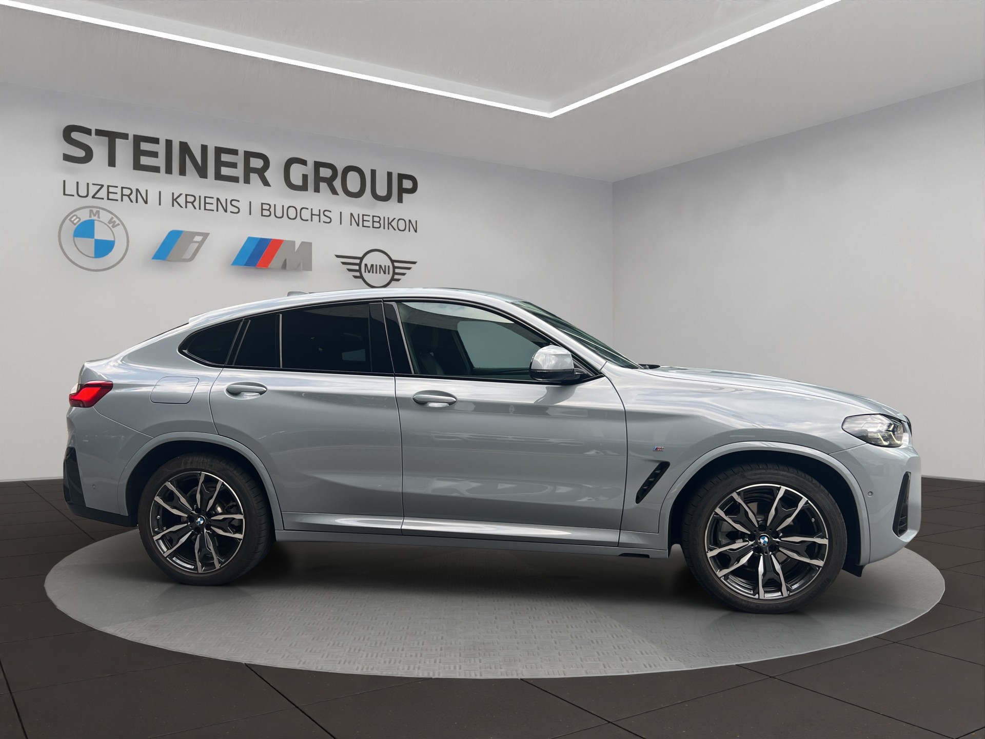 BMW X4 xDrive 48V 20i M Sport Steptronic-showroom-element-3