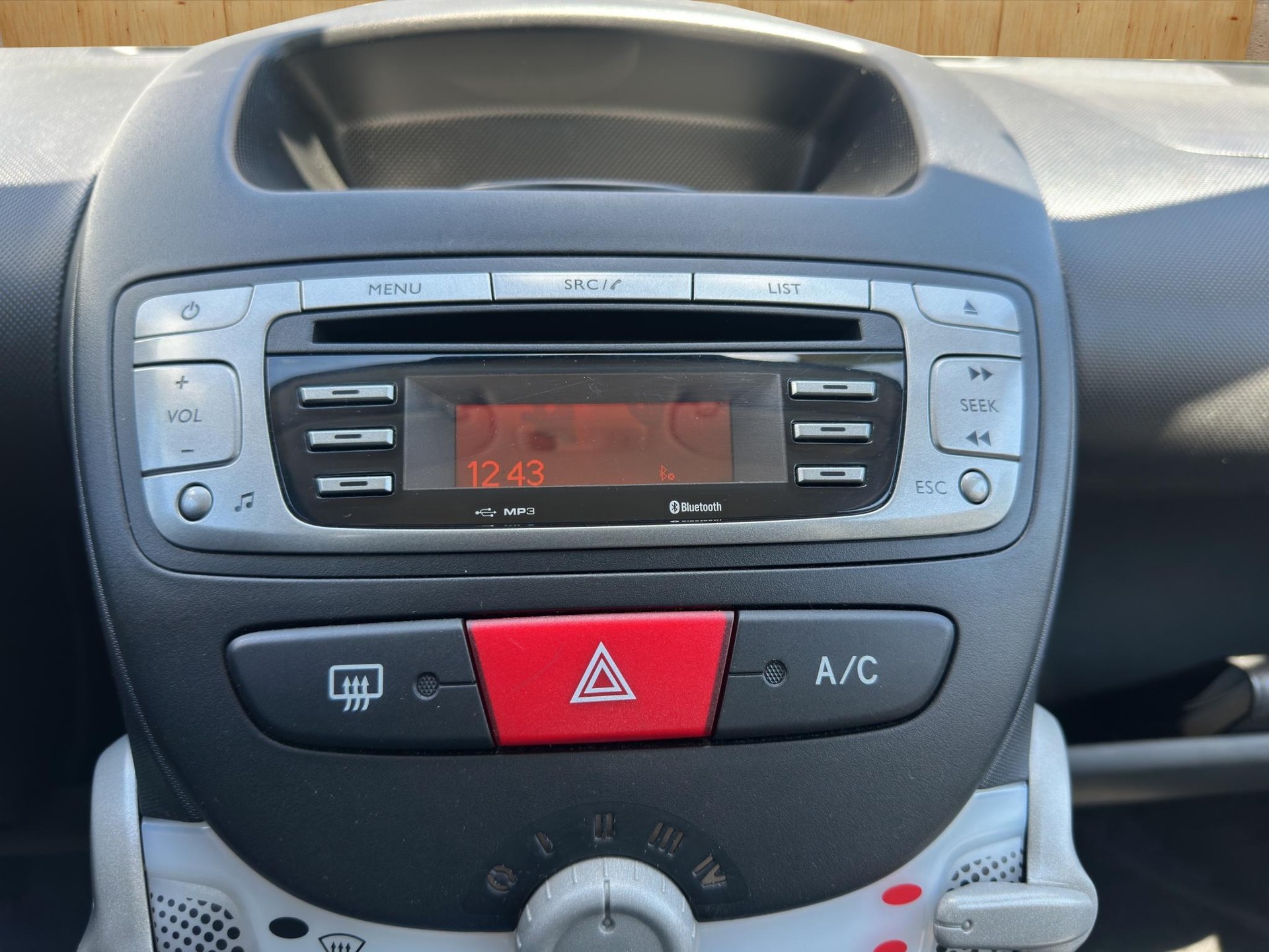 TOYOTA Aygo 1.0 VVT-i Linea Luna MM-image-12