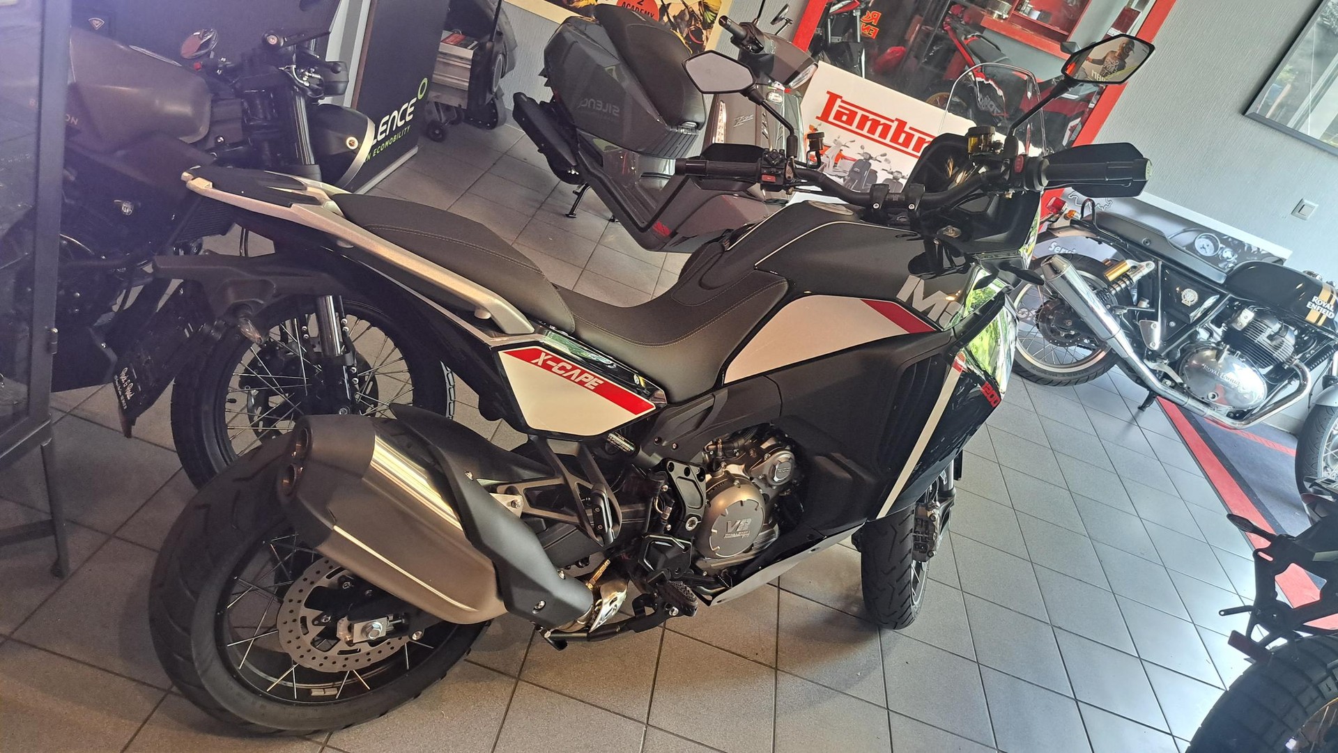 DUCATI Multistrada V2-image-2