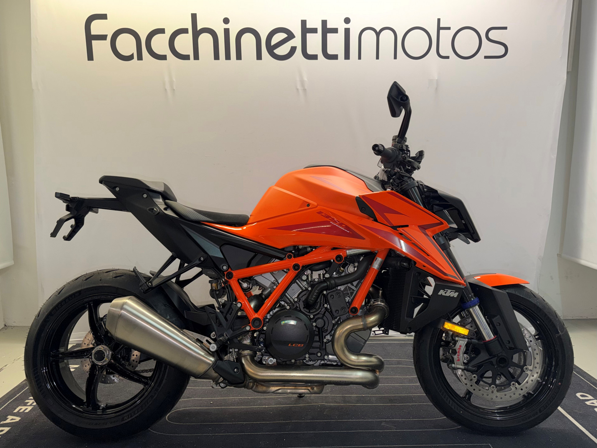 KTM 1390 Super Duke R Evo KTM 1390 SUPER DUKE R EVO NEUVE-image-0