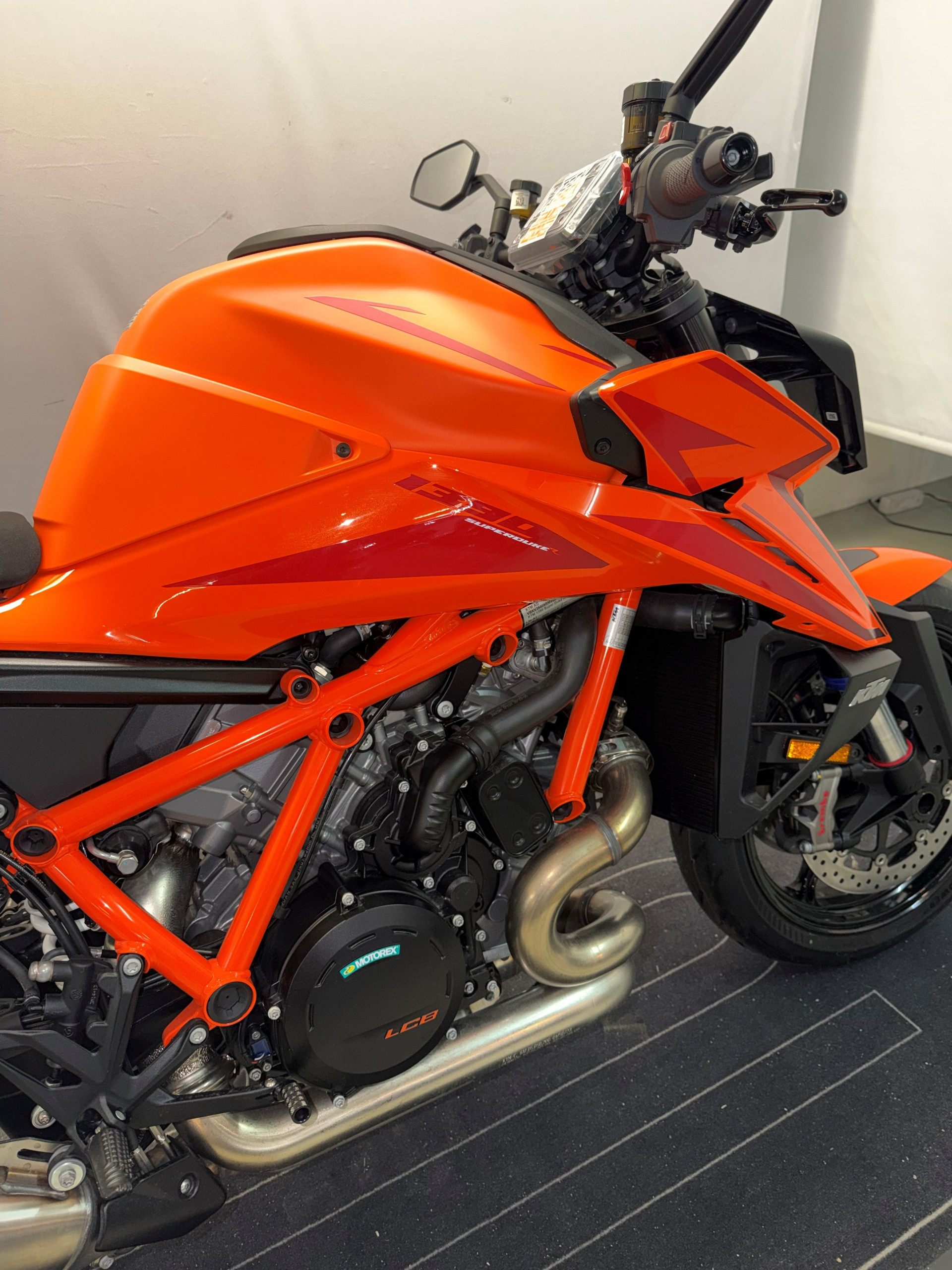 KTM 1390 Super Duke R Evo KTM 1390 SUPER DUKE R EVO NEUVE-image-3