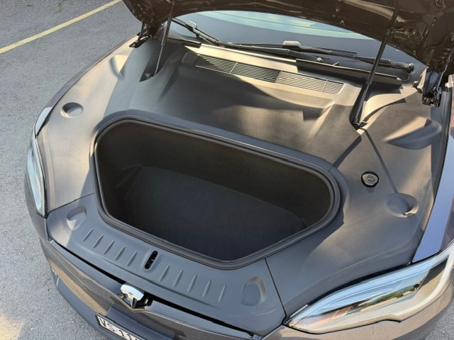 TESLA Plaid-image-5