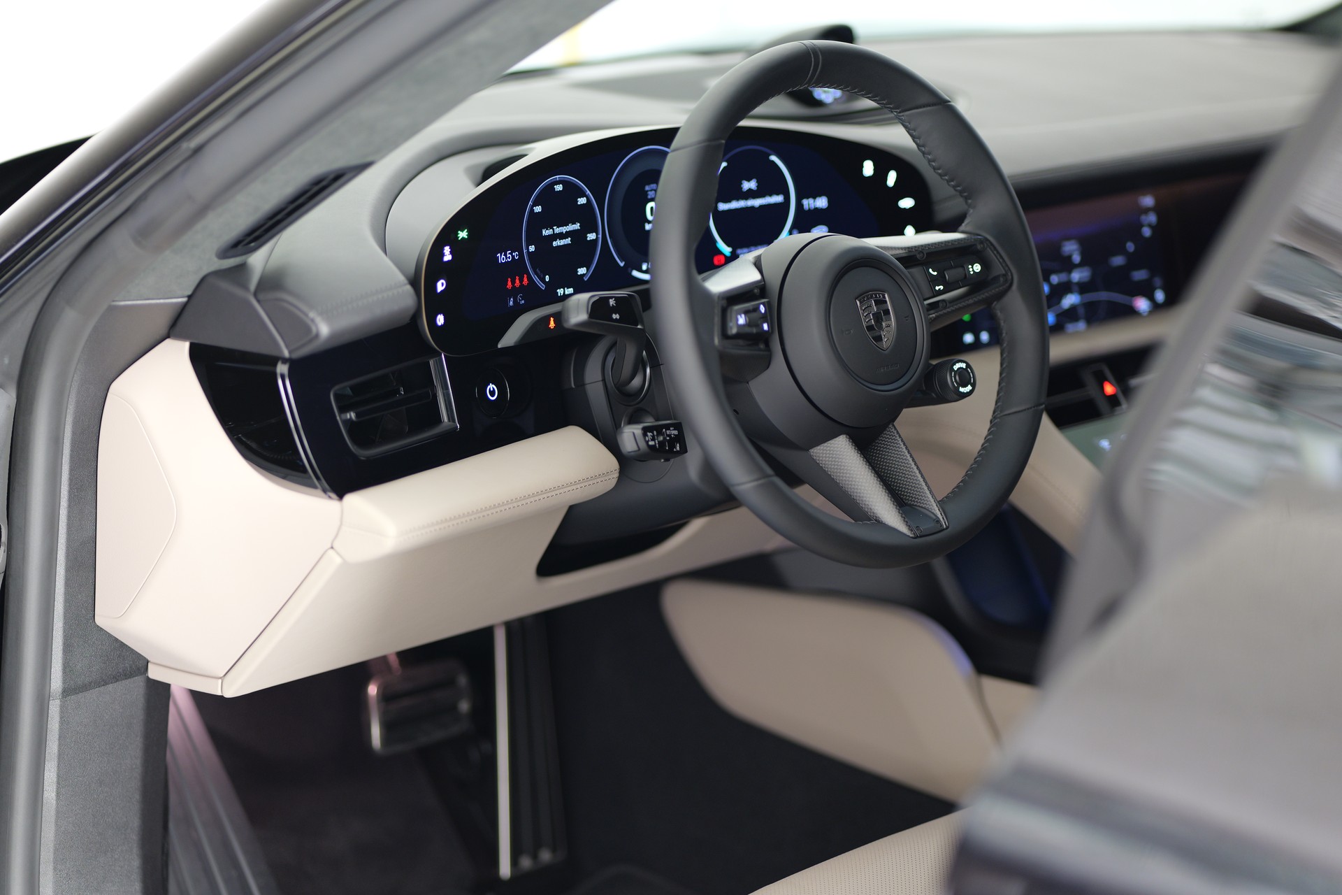 PORSCHE Taycan CrossTurismo Turbo 104kWh-image-14