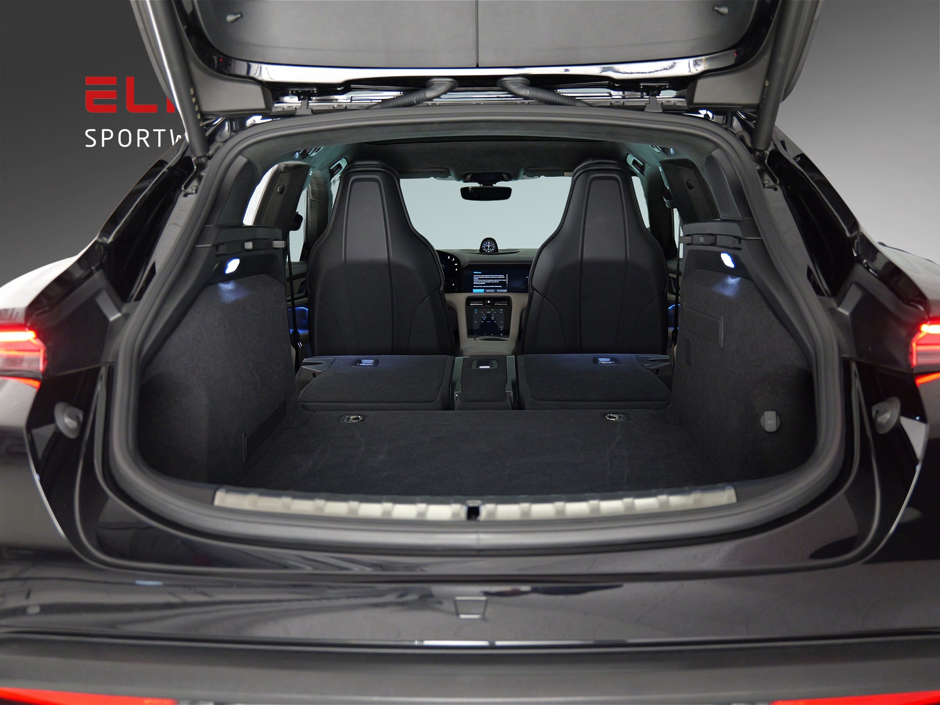 PORSCHE Taycan CrossTurismo Turbo 104kWh-image-22
