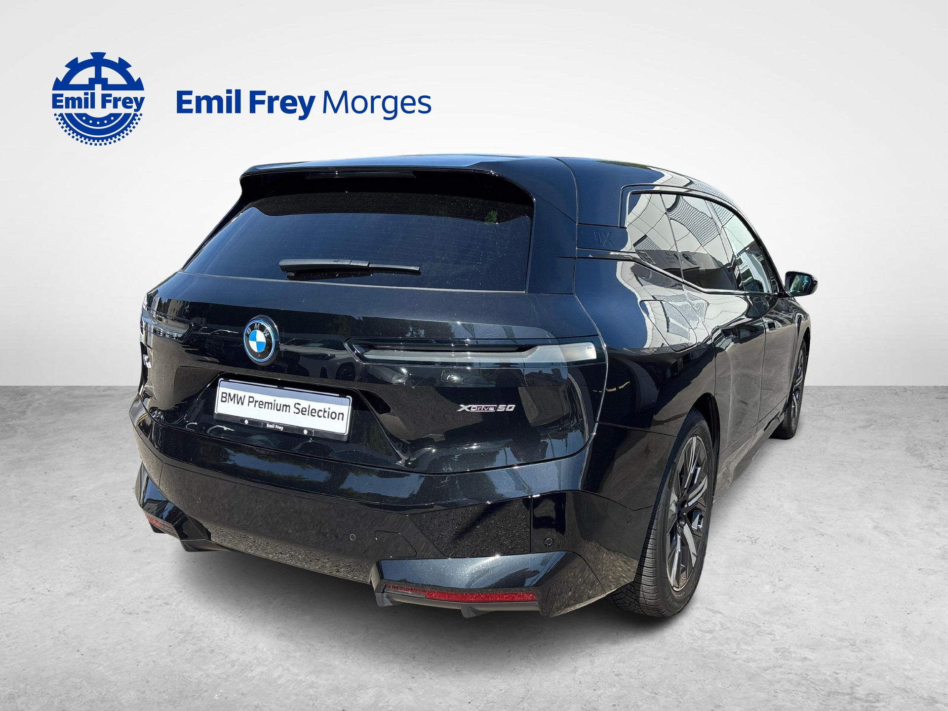 BMW iX xDrive50-showroom-element-3