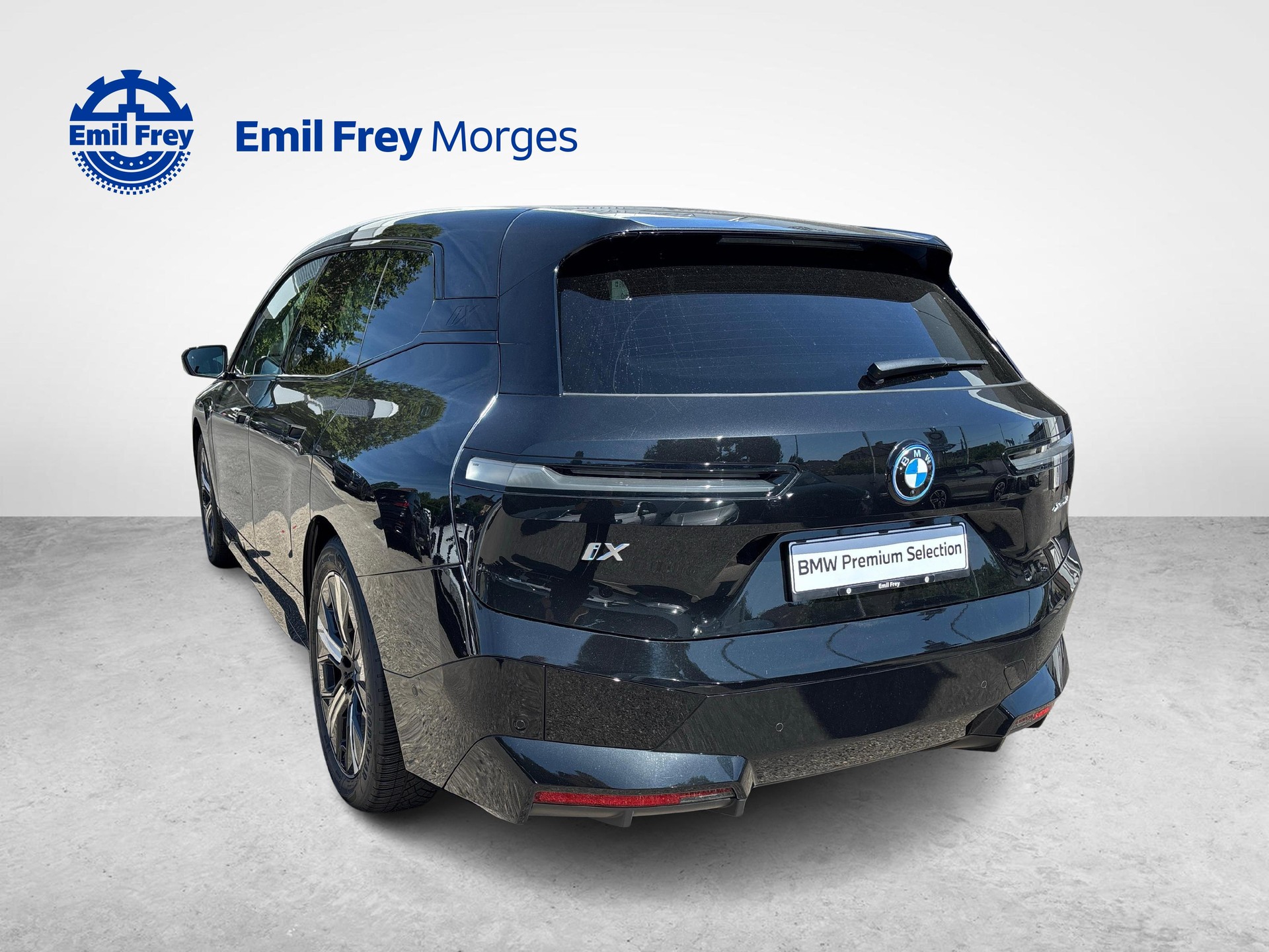 BMW iX xDrive50-image-5