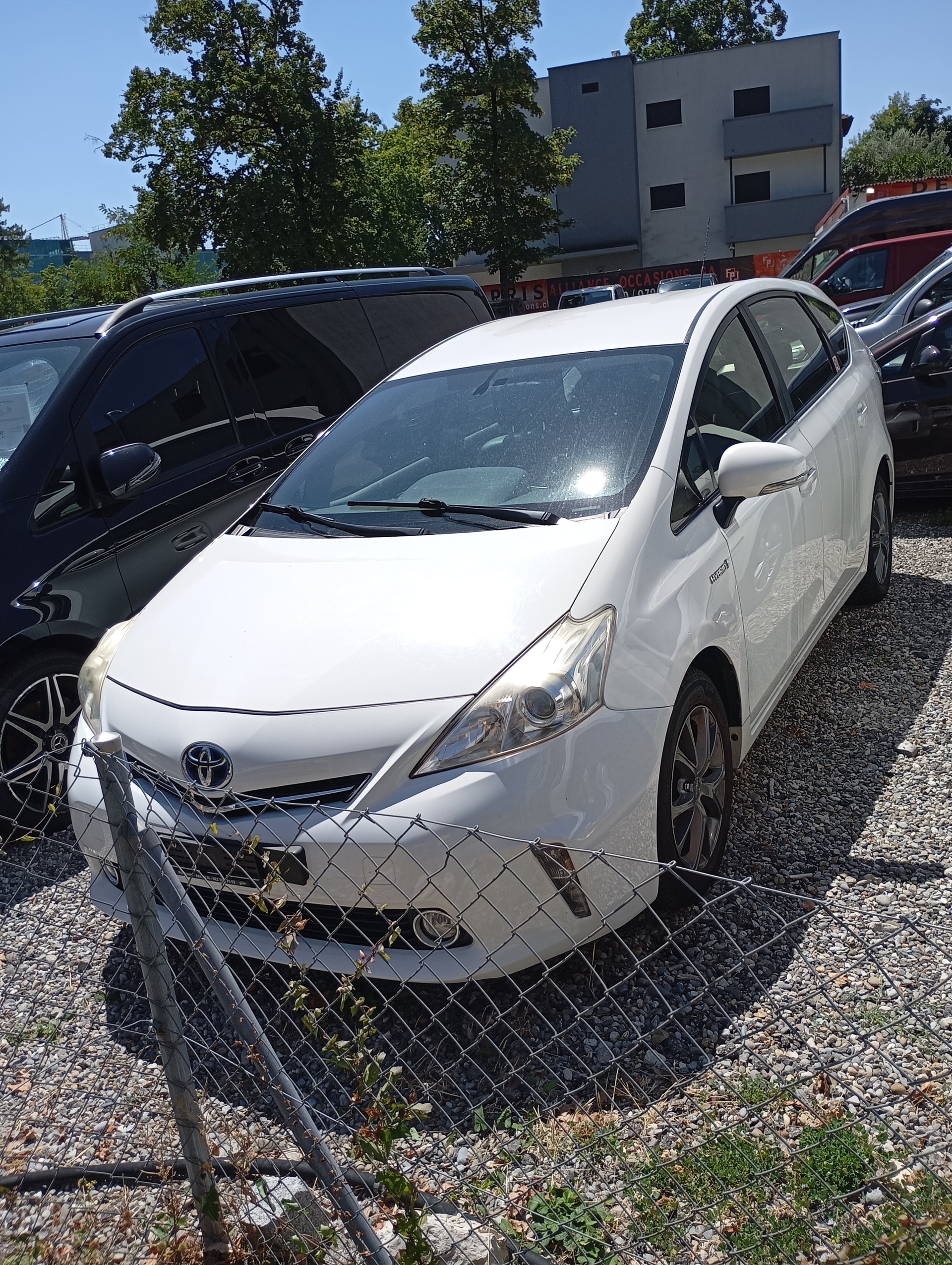 TOYOTA PRIUS PLUS