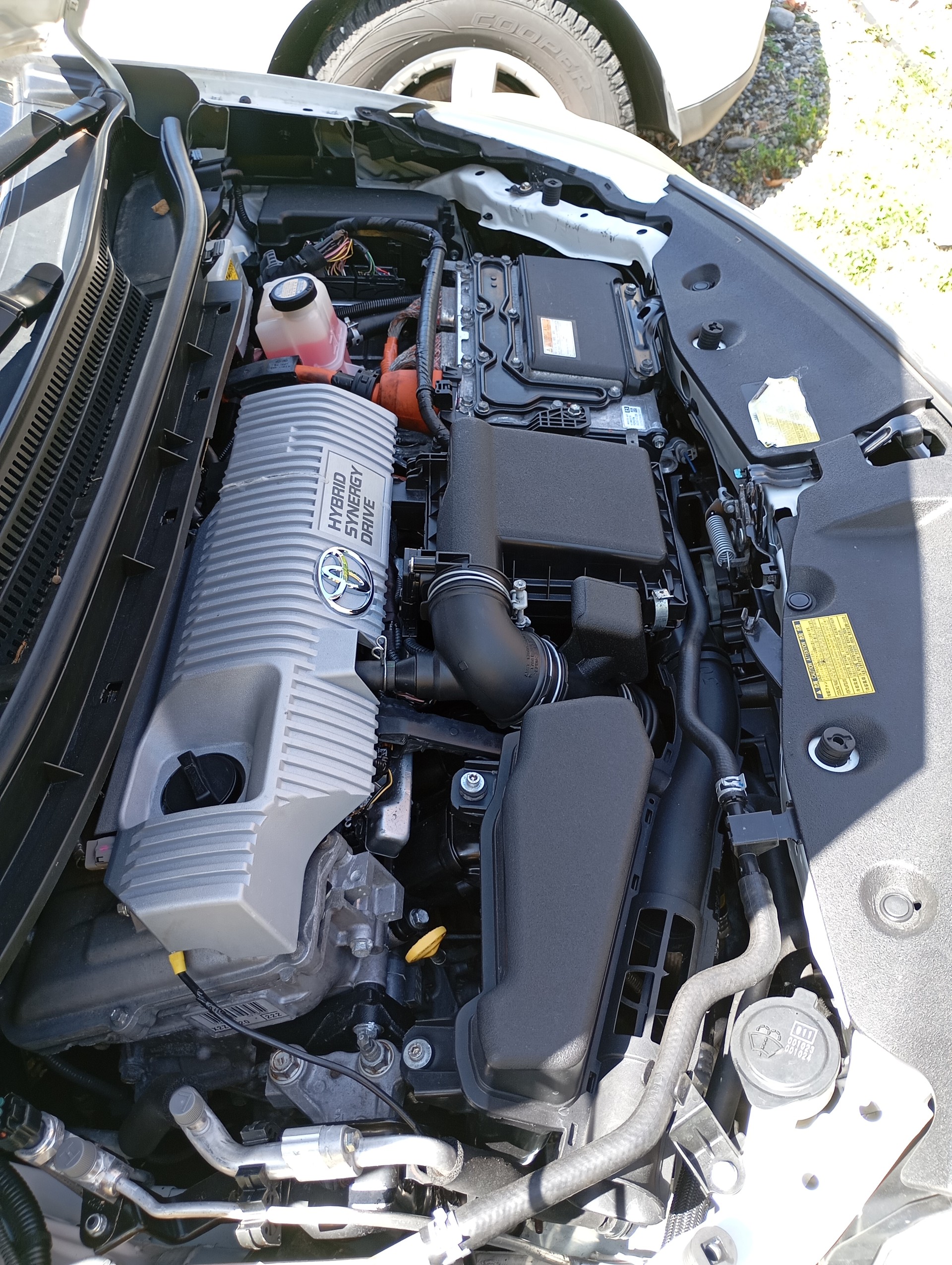 TOYOTA PRIUS PLUS-image-5