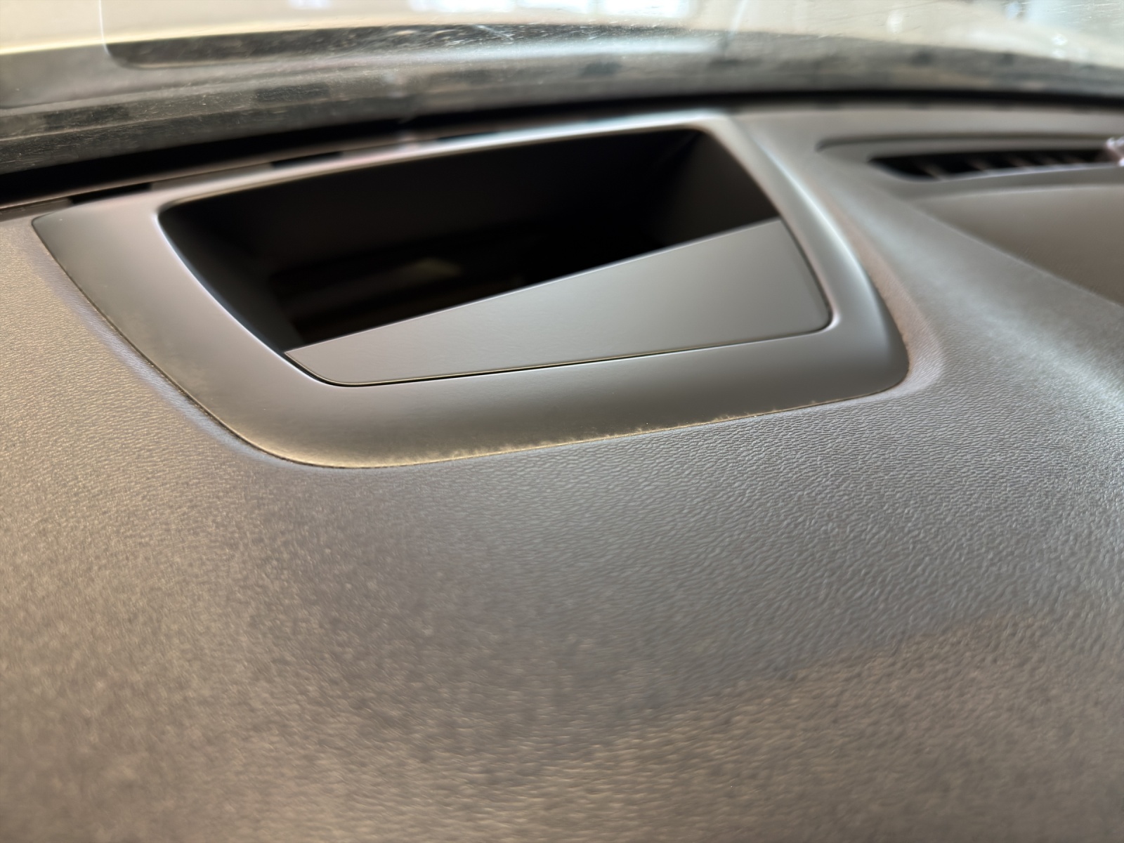 VOLVO V60 Cross Country B4 Mild Hybrid Core AWD Geartronic-image-13