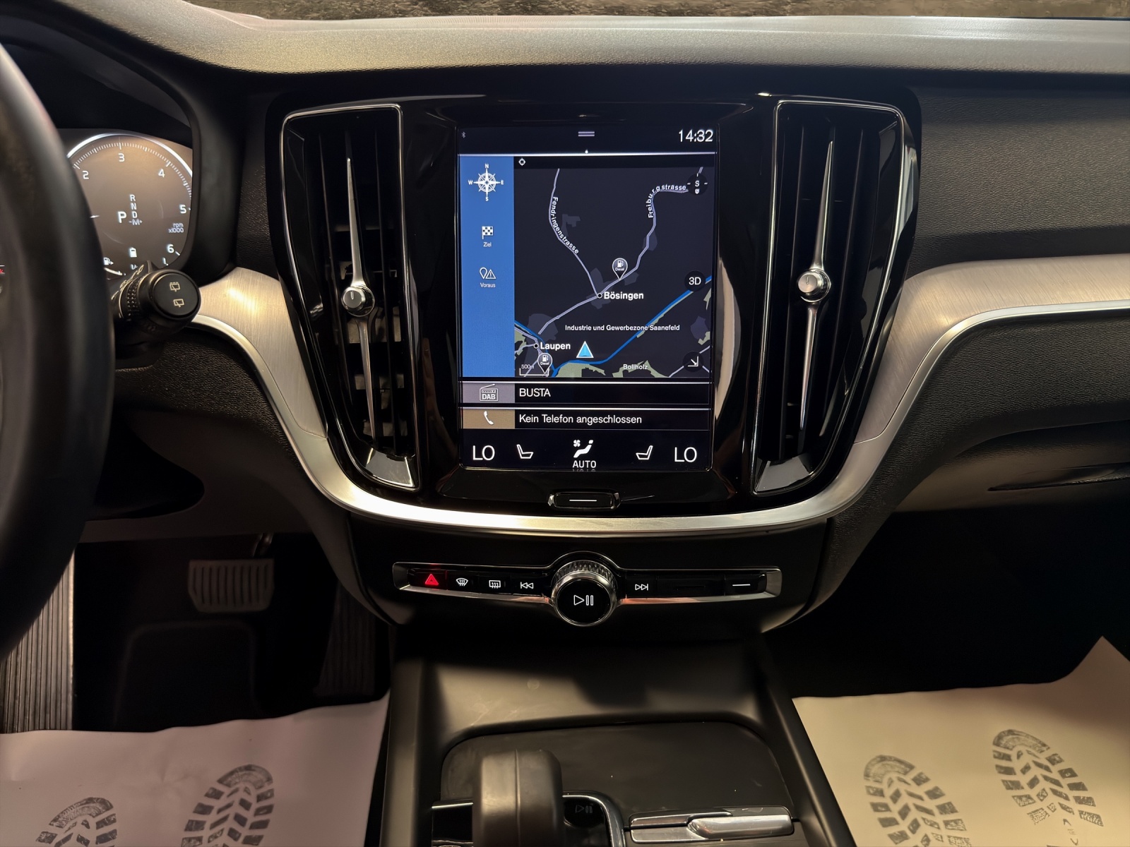 VOLVO V60 Cross Country B4 Mild Hybrid Core AWD Geartronic-image-14