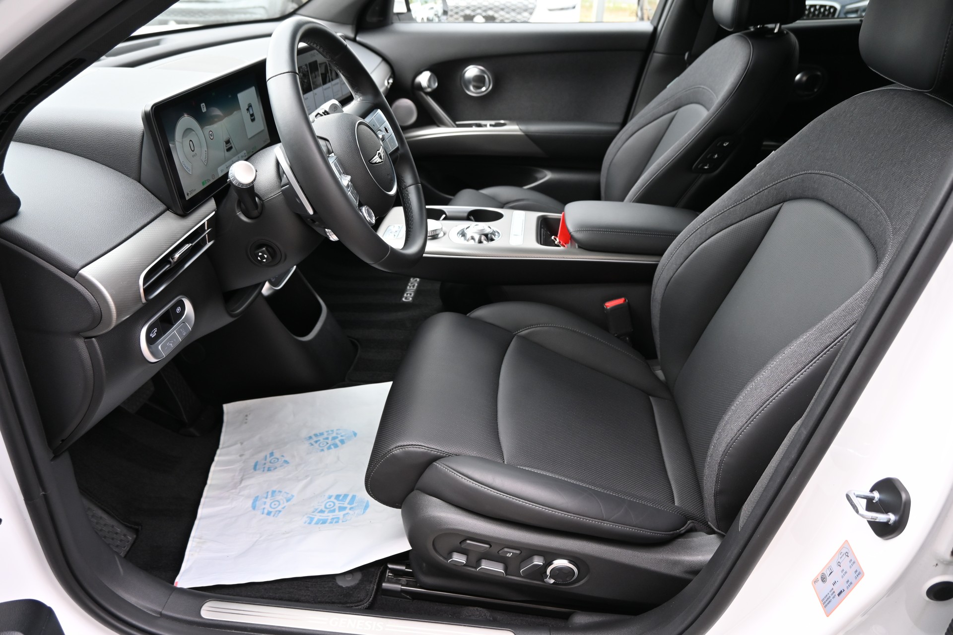 GENESIS GV60 77.4 kWh Sport AWD 4X4 (CH Auto) + Werksgarantie 12.2028-image-10