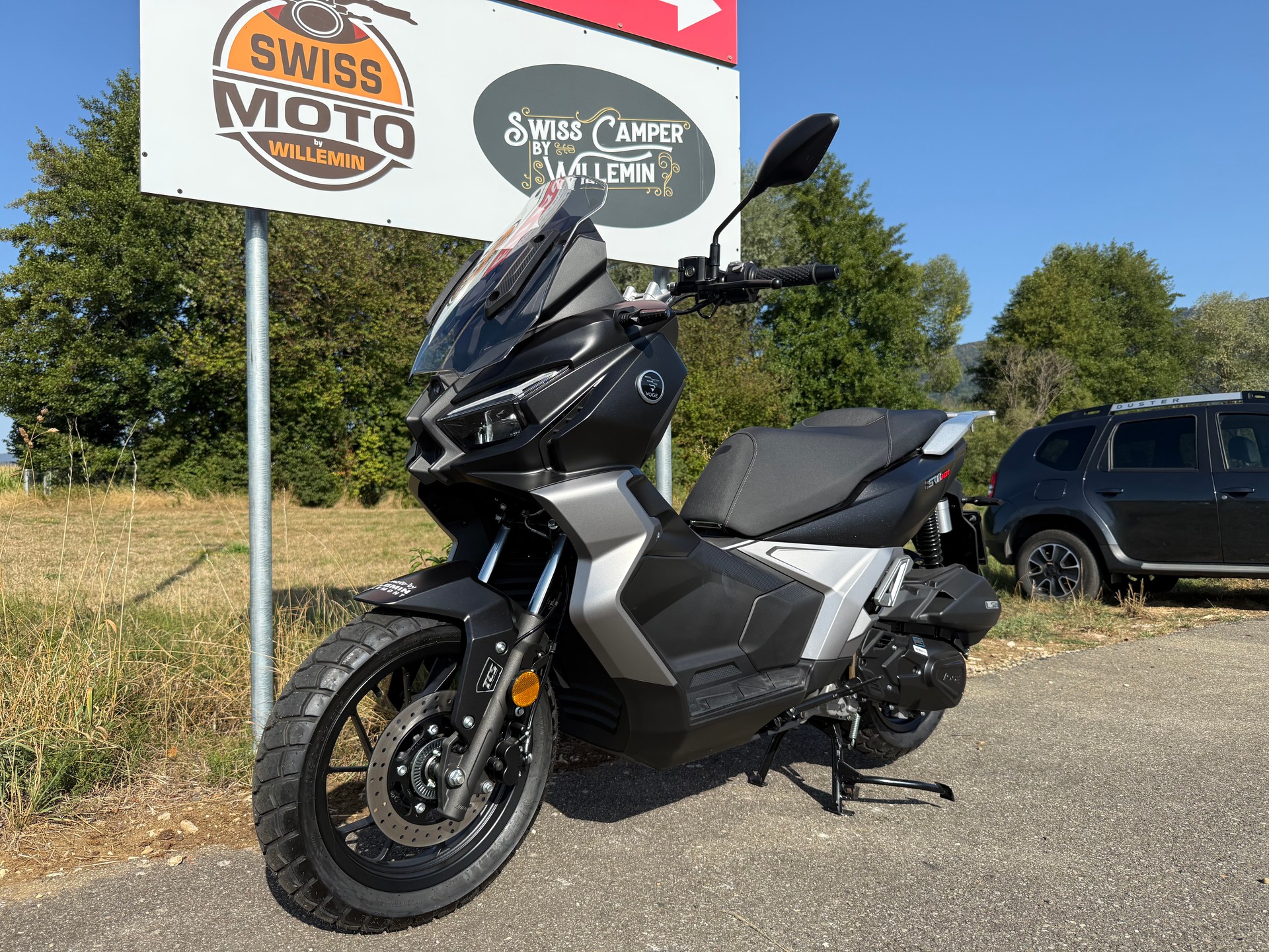 VOGE SR1 ADV-showroom-element-1