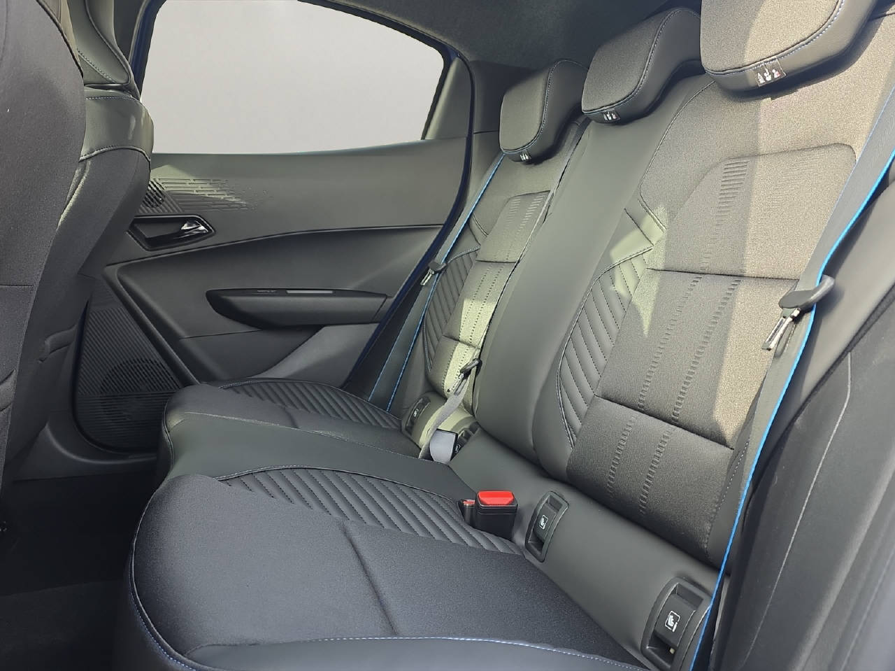 RENAULT Clio 1.8 E-Tech esprit Alpine-image-10