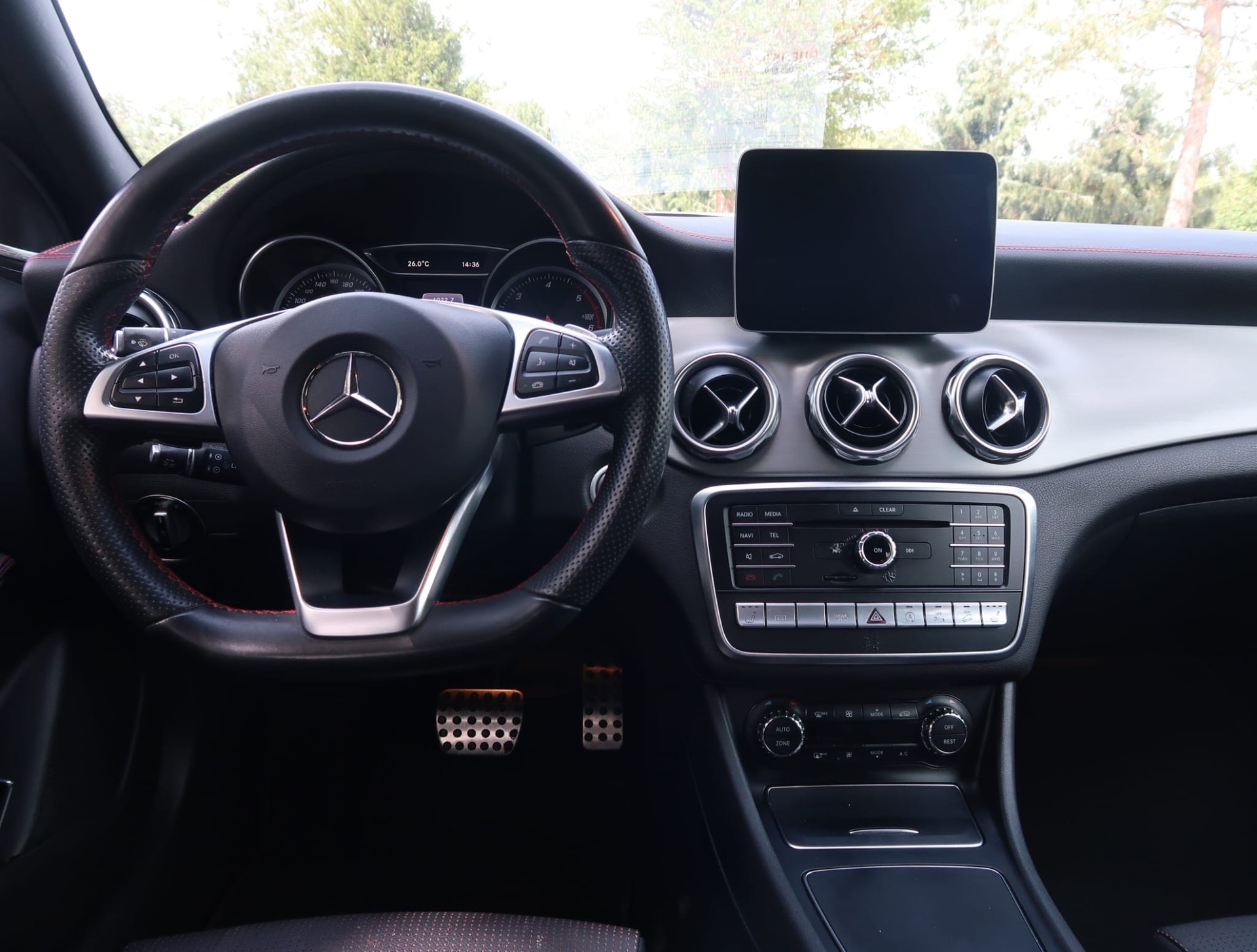 MERCEDES-BENZ GLA 200 CDI AMG Line 4M.-image-10