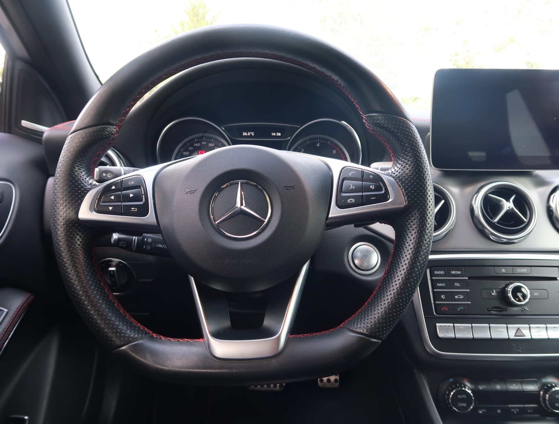 MERCEDES-BENZ GLA 200 CDI AMG Line 4M.-image-11