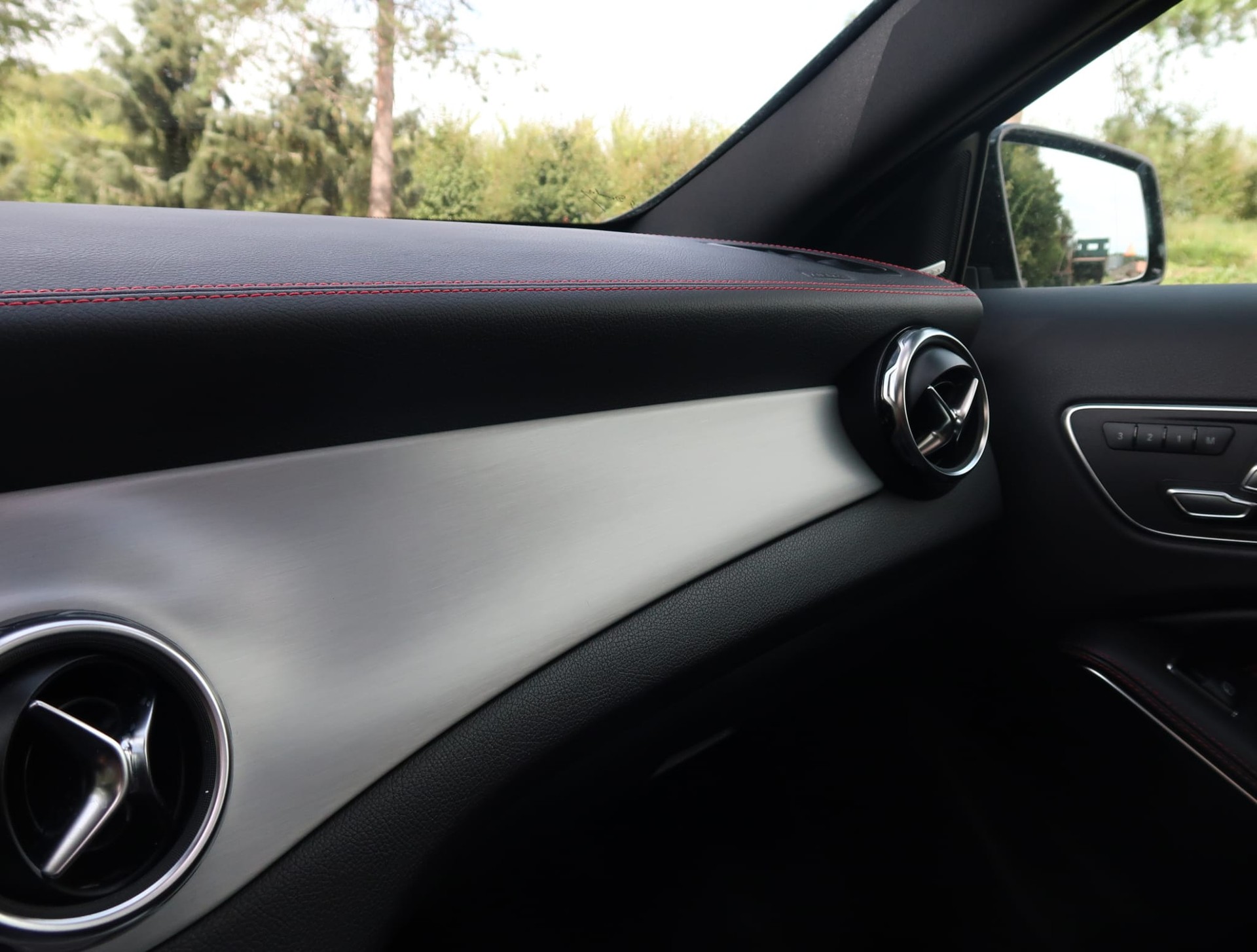 MERCEDES-BENZ GLA 200 CDI AMG Line 4M.-image-24