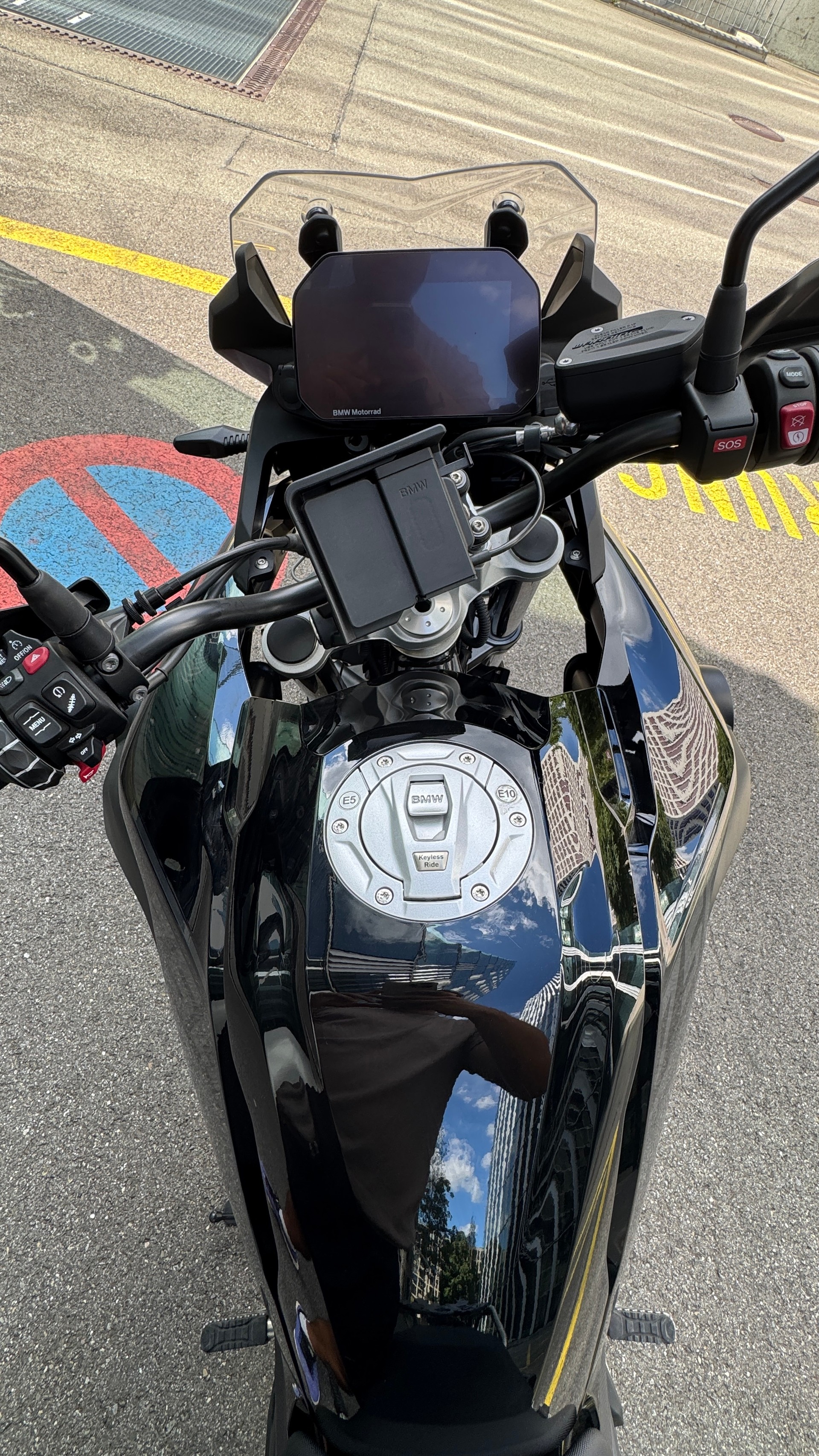BMW F 750 GS (35kW)-image-6