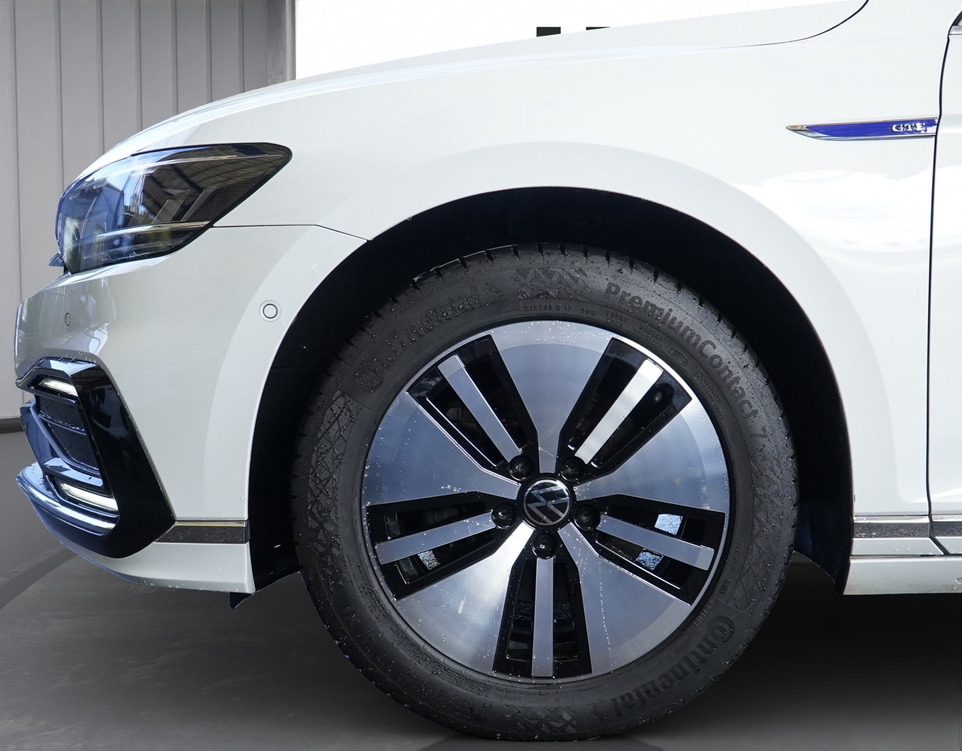 VW Passat Variant 1.4 TSI GTE Hybrid DSG *CH Fahrzeug & AHK*-image-7