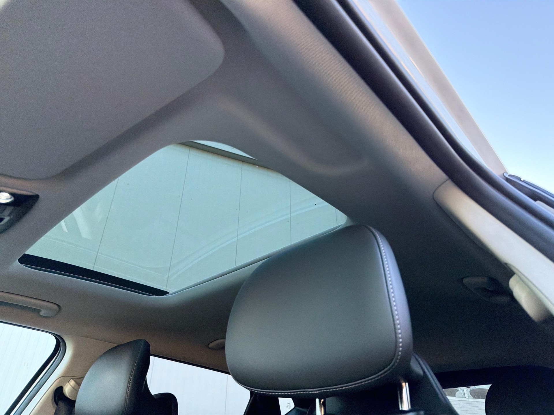 KIA EV6 84 kWh Earth 4x4-image-12