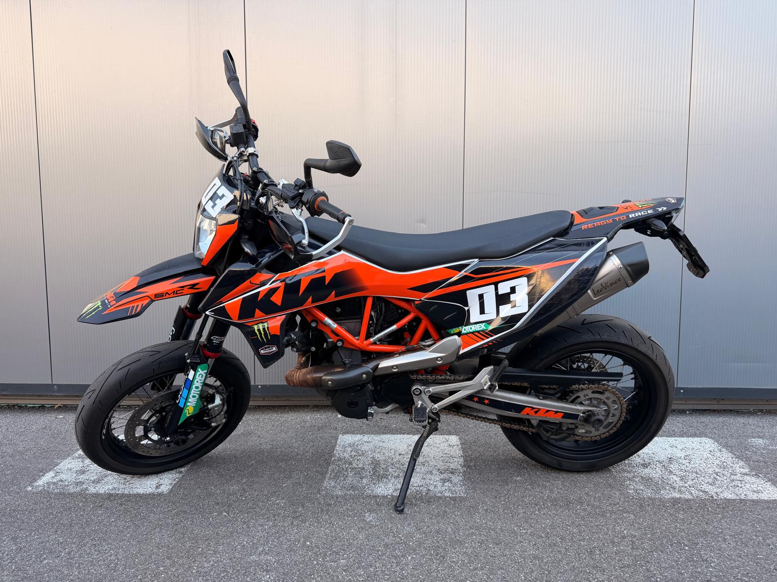 KTM 690 SMC R ABS-image-1