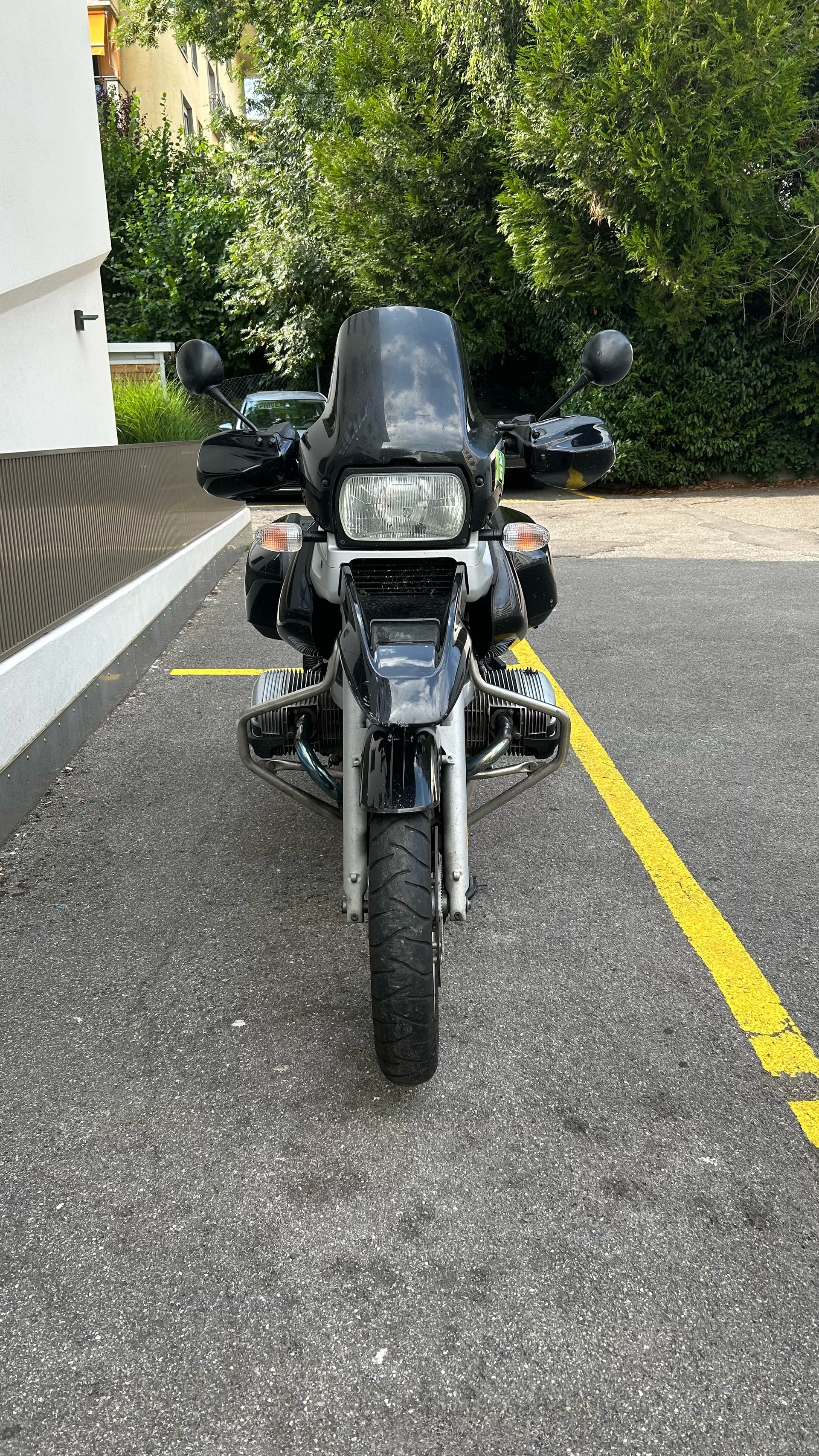BMW R 1100 GS-image-1