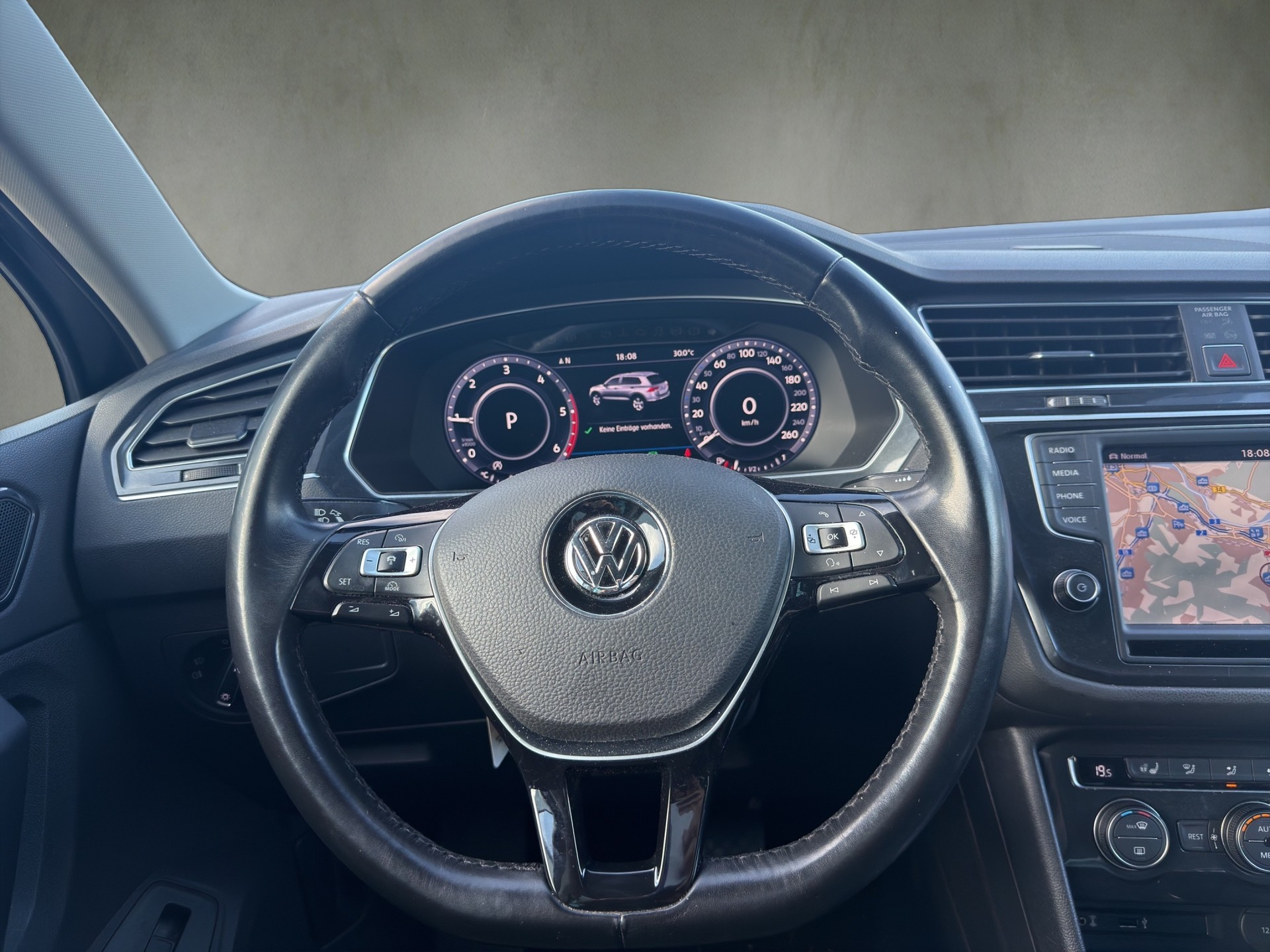 VW Tiguan 2.0 TDI SCR Highline 4Motion DSG-image-10