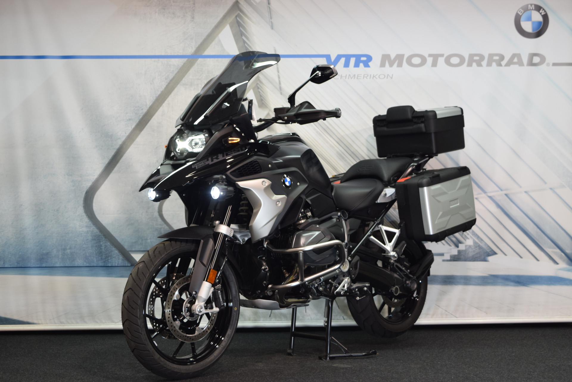 BMW R 1250 GS Triple Black inkl. Seitenkoffer & Topcase-image-5