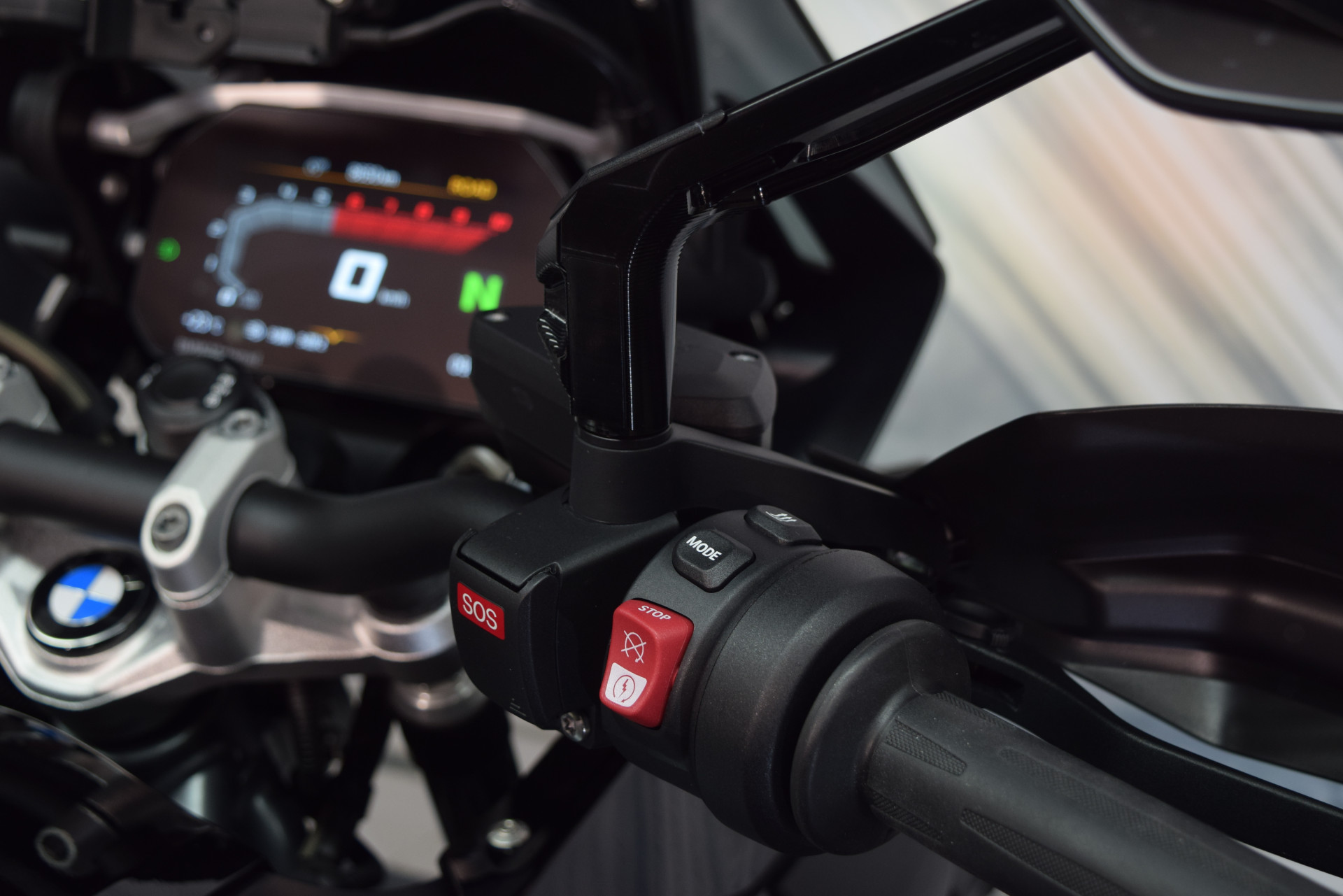 BMW R 1250 GS Triple Black inkl. Seitenkoffer & Topcase-image-7