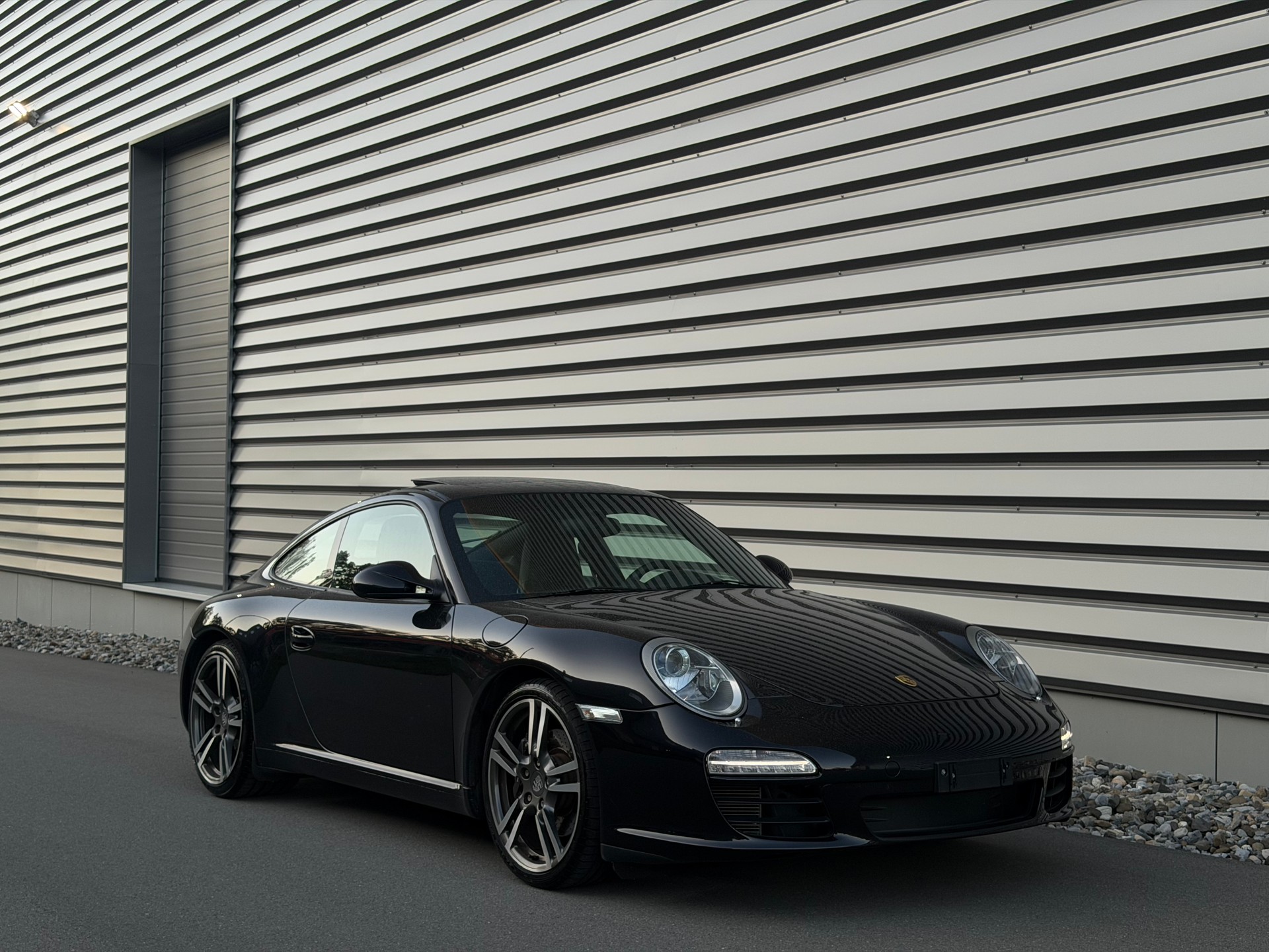PORSCHE 911 Black Edition PDK