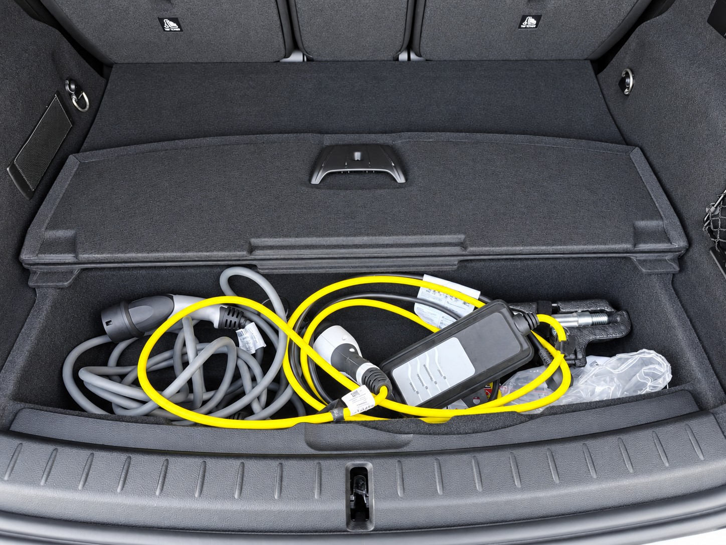 BMW 225xe Active Tourer * CH FAHRZEUG *-image-19