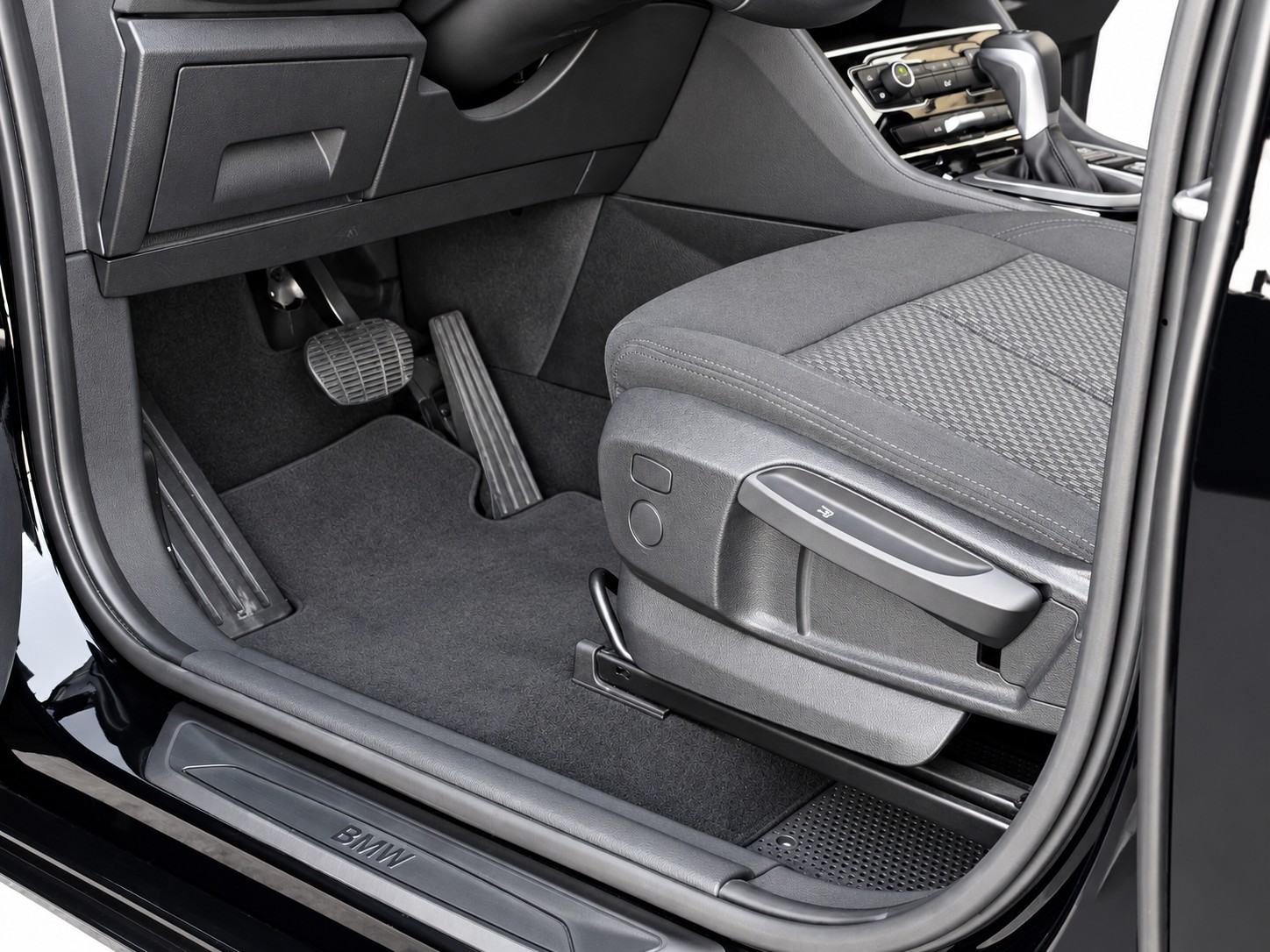 BMW 225xe Active Tourer * CH FAHRZEUG *-image-15